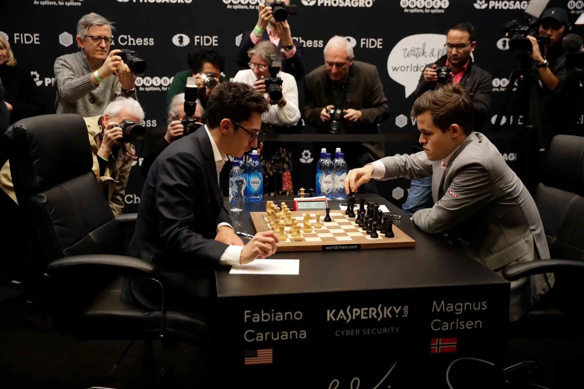 Fabiano Caruana vs Magnus Carlsen.