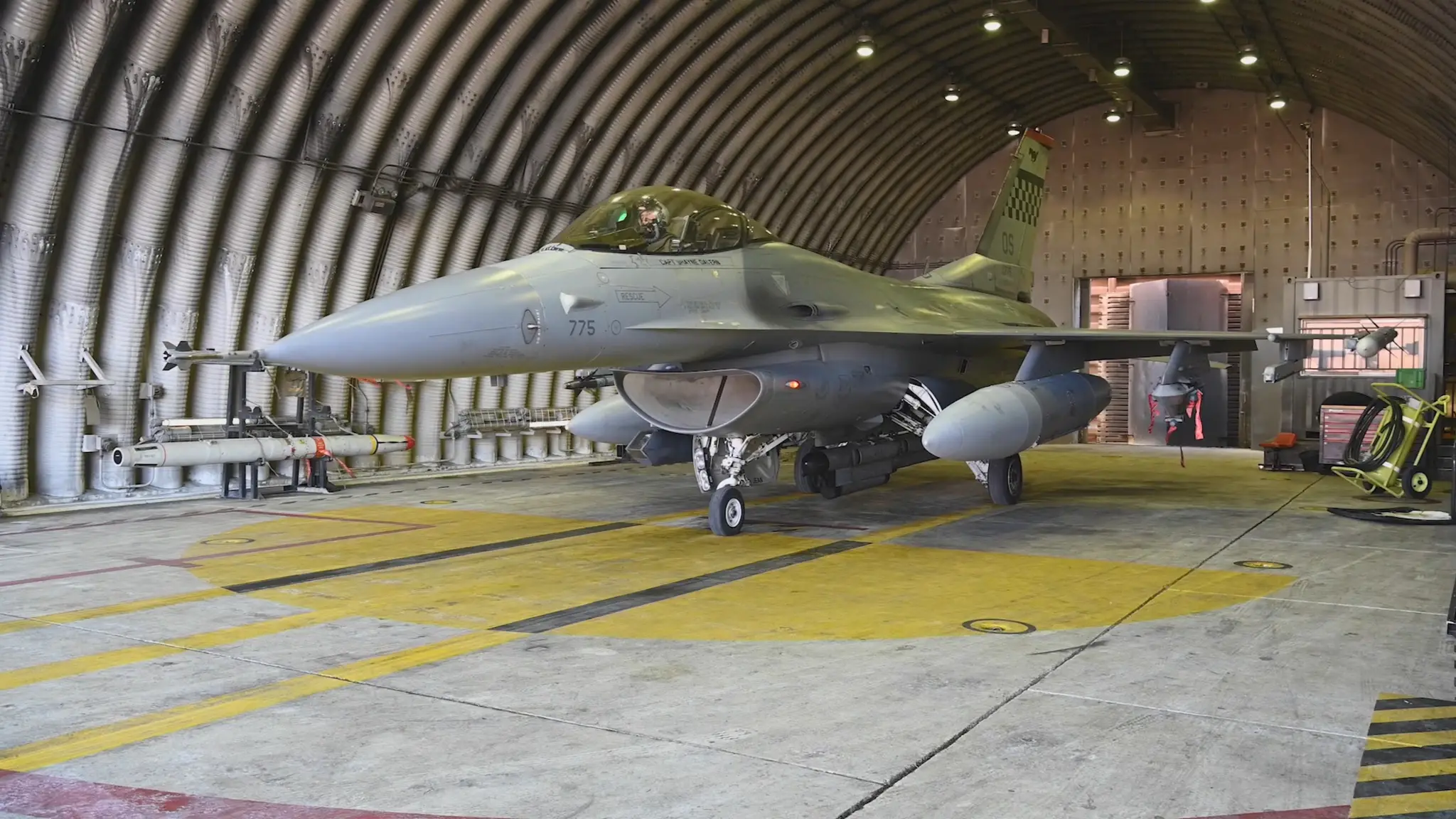 Stíhačka F-16.