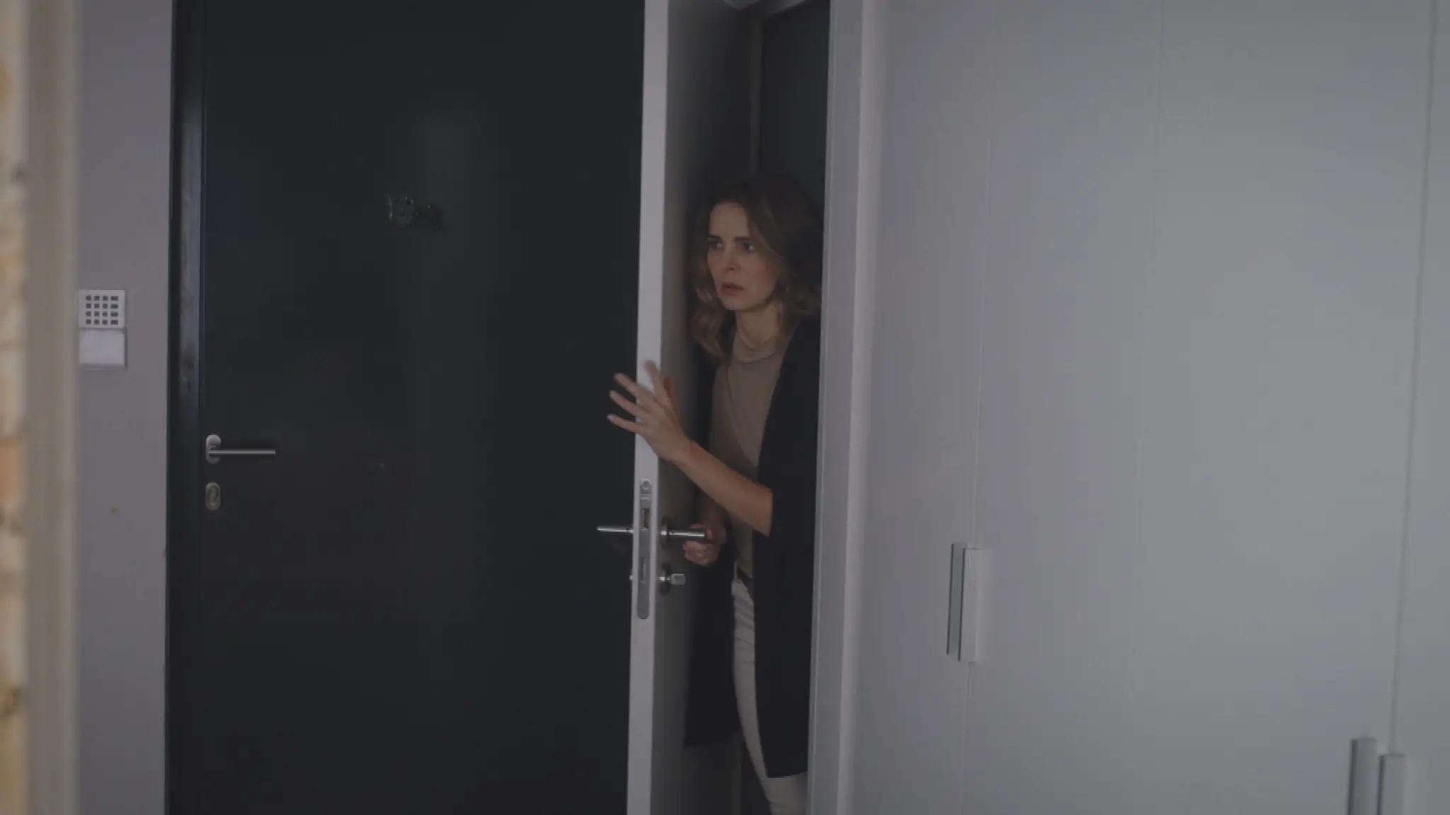 Laura ide za hranice zákona.