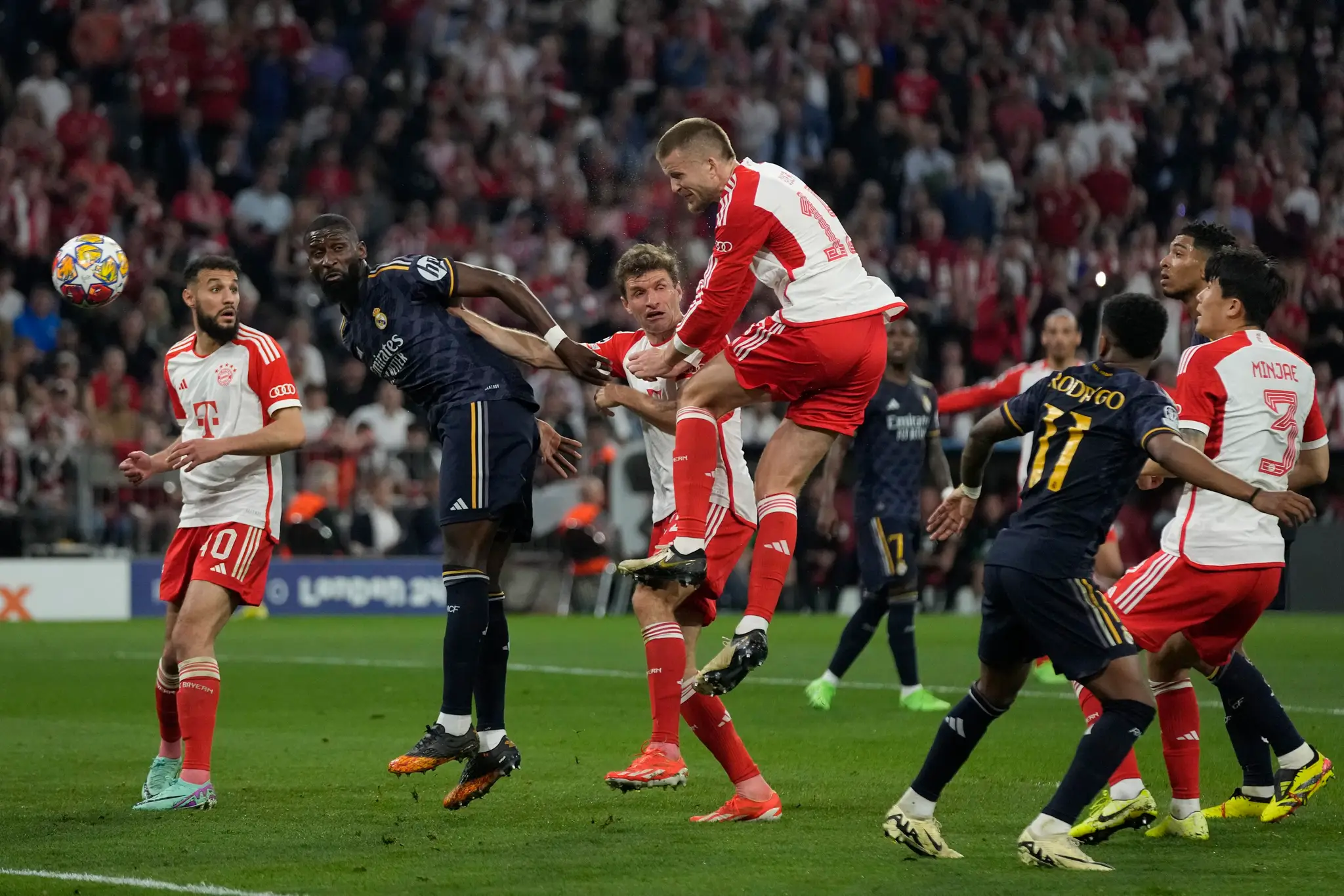 Bayern Mníchov - Real Madrid.