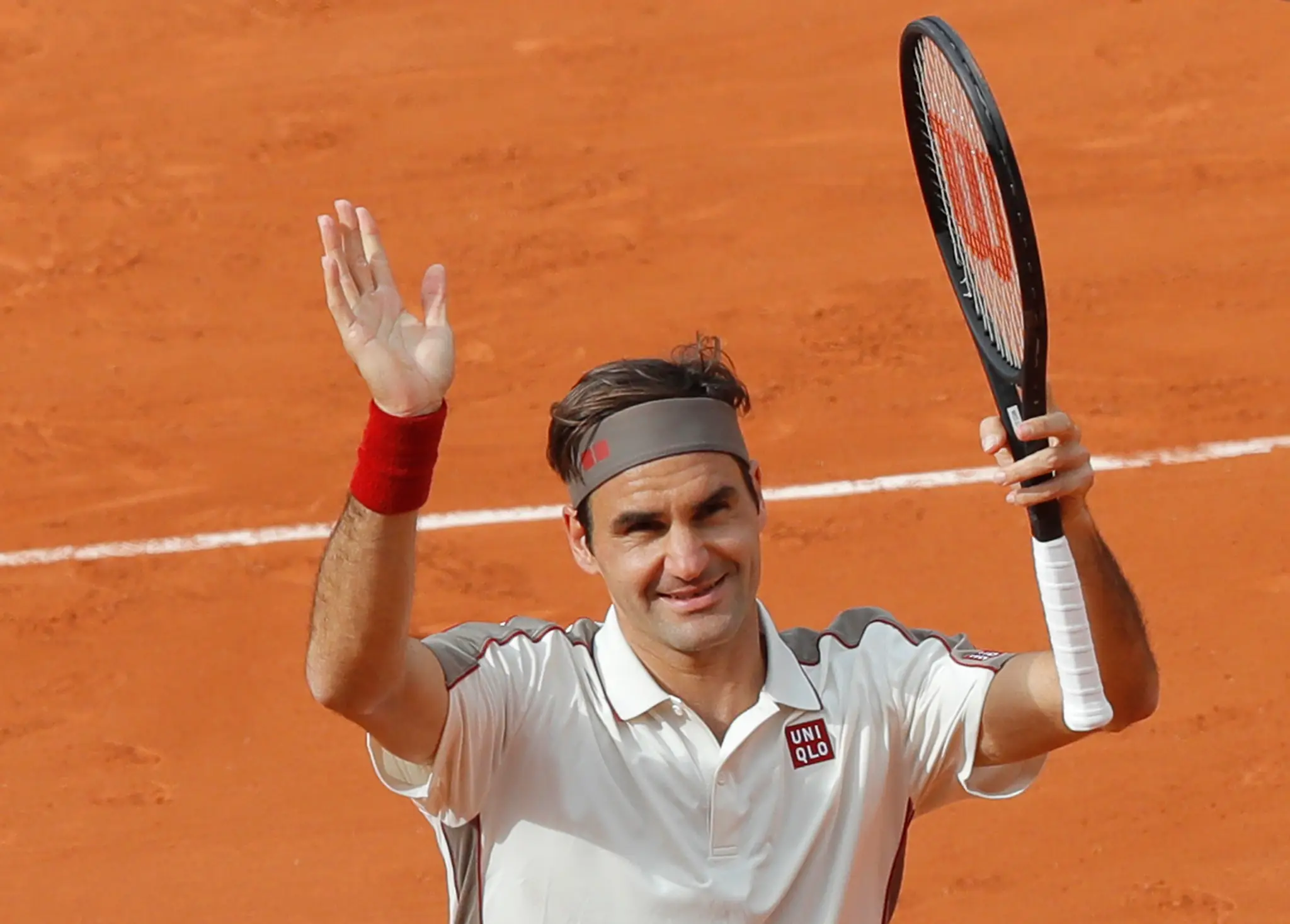 Tenista Roger Federer v 2. kole na Roland Garros.