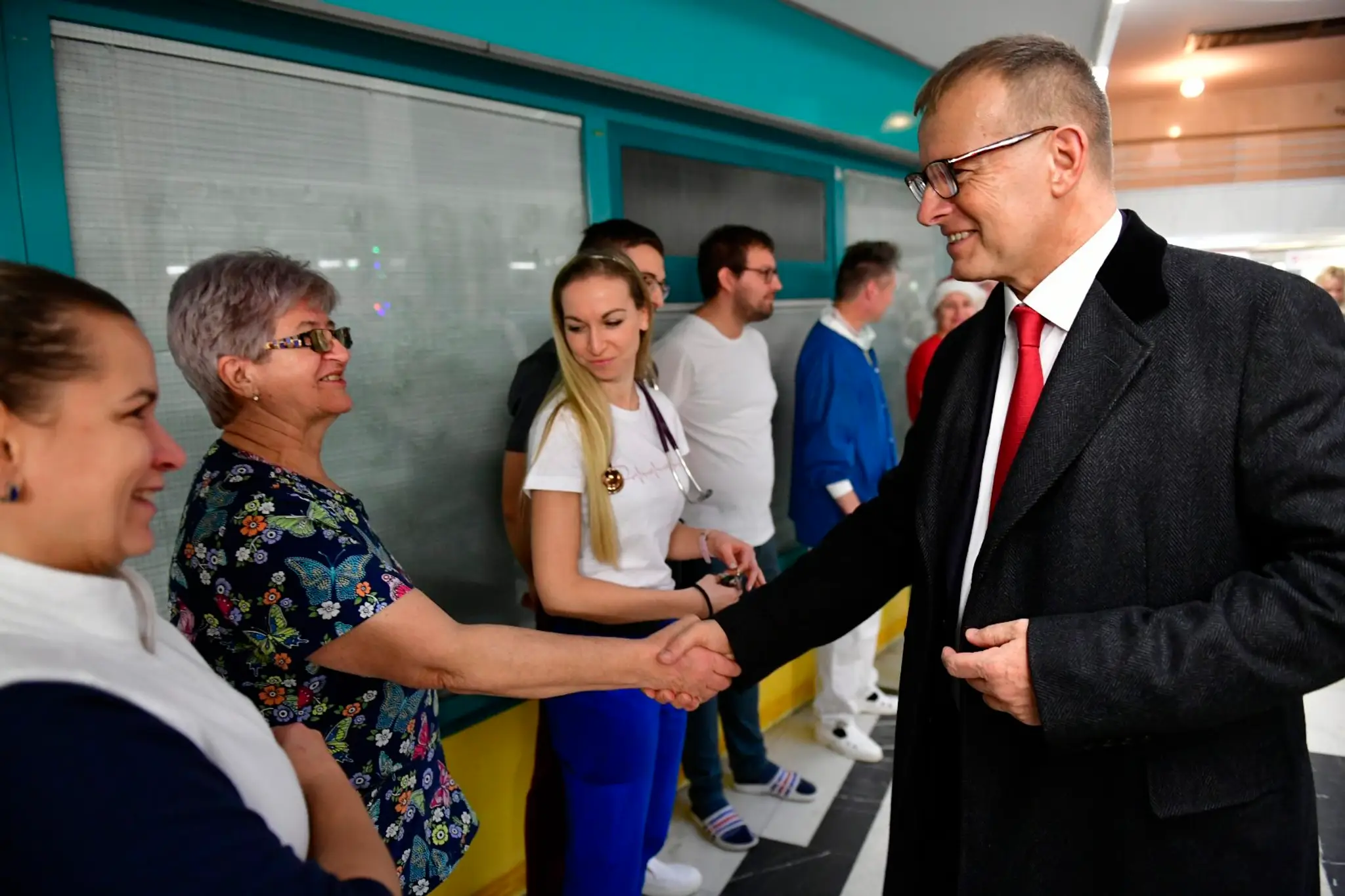 Predseda Národnej rady SR Boris Kollár navštívil zdravotníkov slúžiacich v Univerzitnej nemocnici Bratislava.