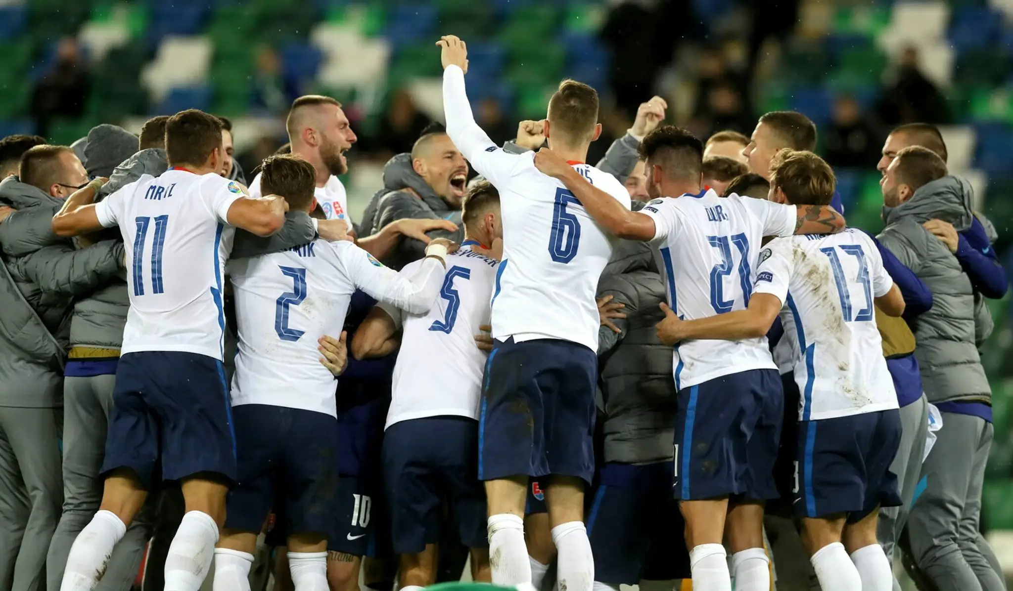 Severoír Kyle Lafferty reaguje po prehre vo finále play off EURO 2020 proti Slovensku.