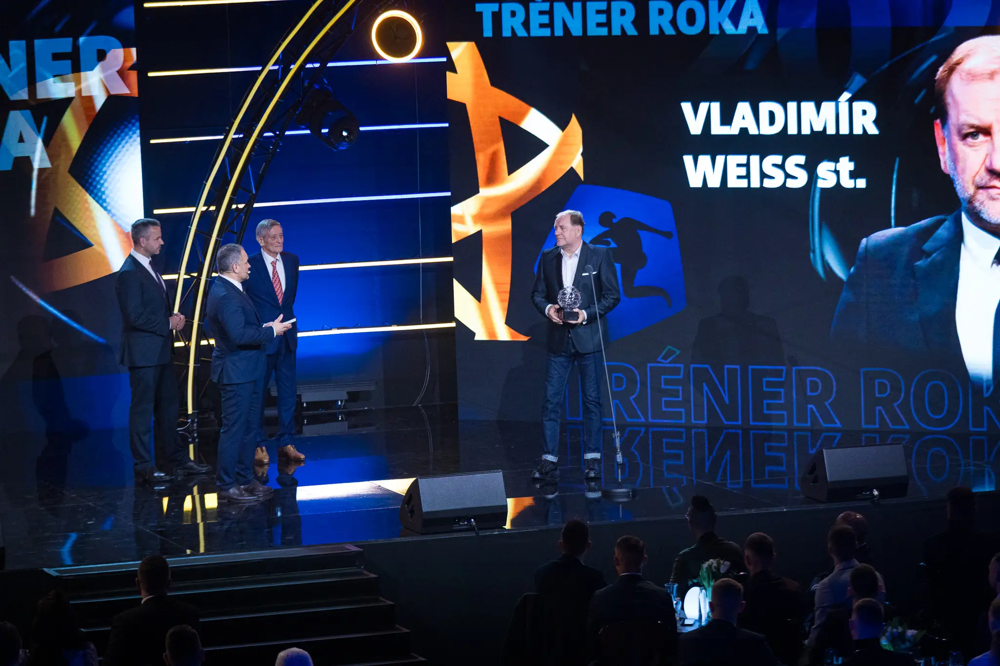 Weiss cenu pre najlepšieho trénera nečakal. Vyzdvihol prácu Calzonu a vyslovil veľké želanie