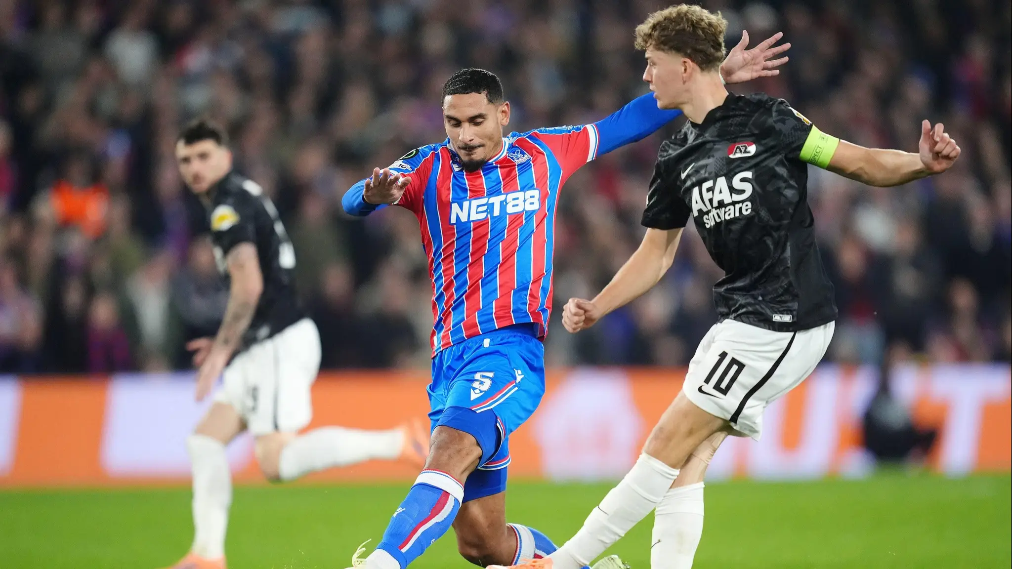 Crystal Palace uspel v Konferenčnej lige. (cropped)