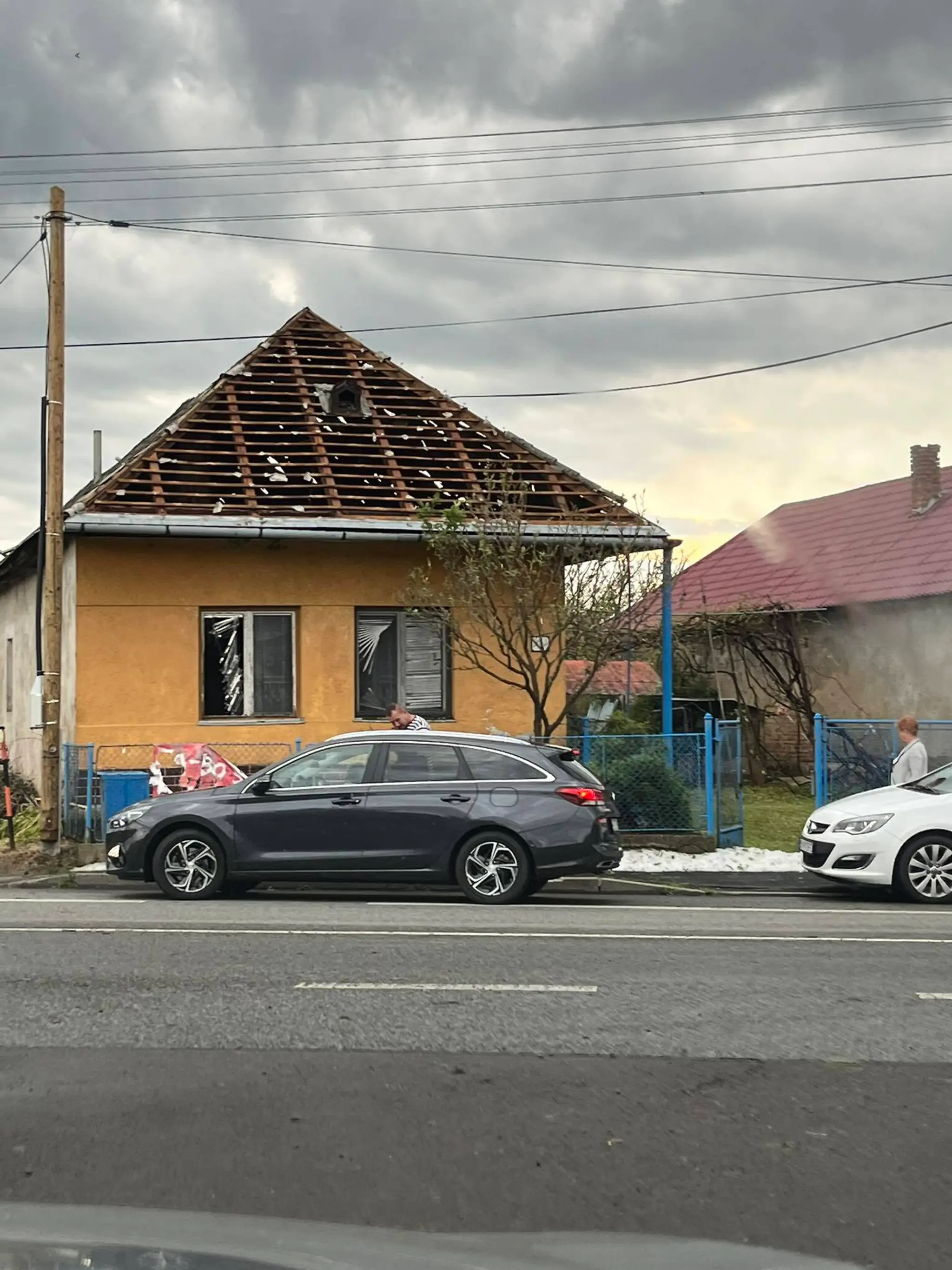 Závadka, následky búrky. 