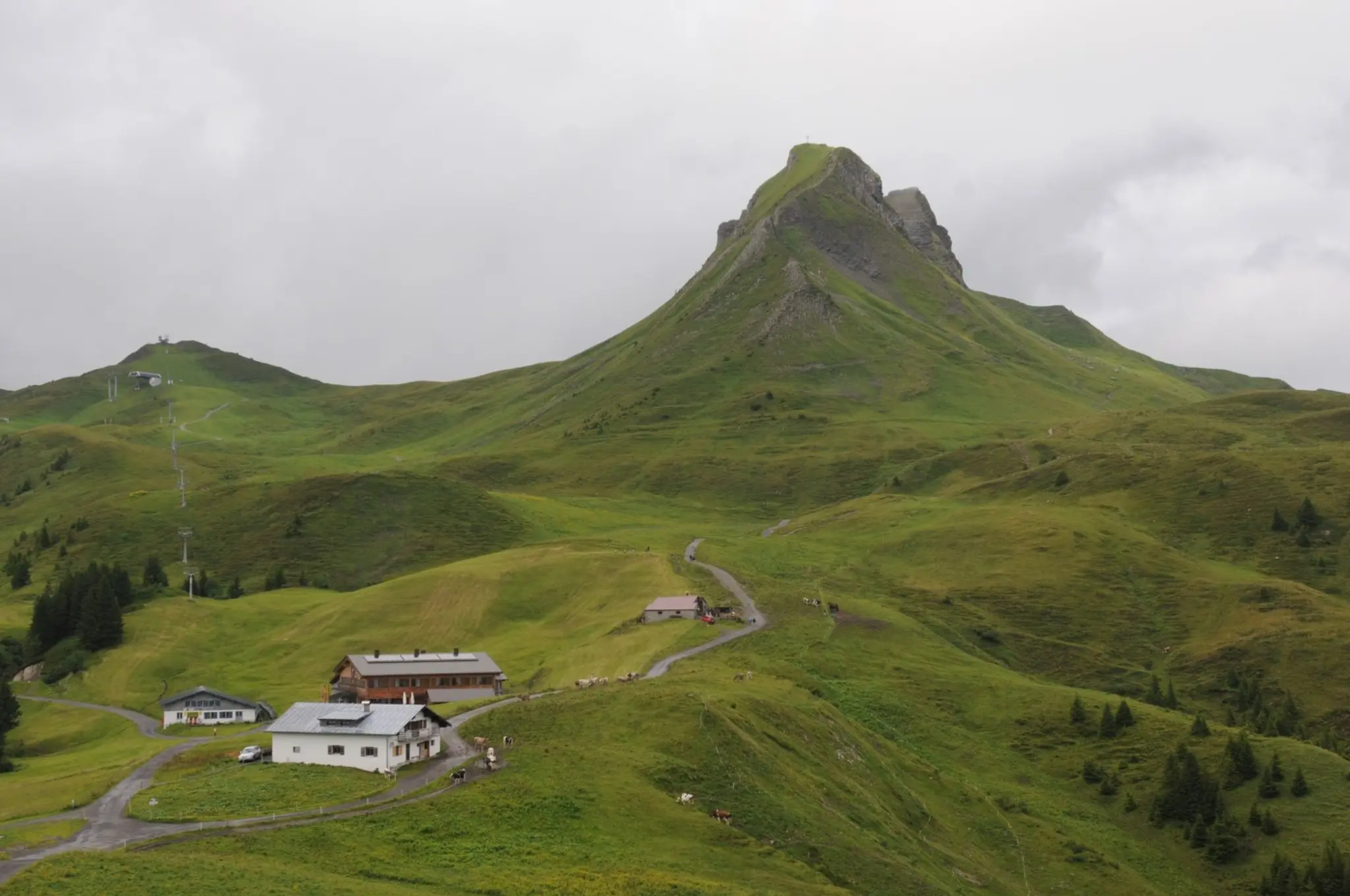 Vrch Mittagsspitze v Tirolsku.