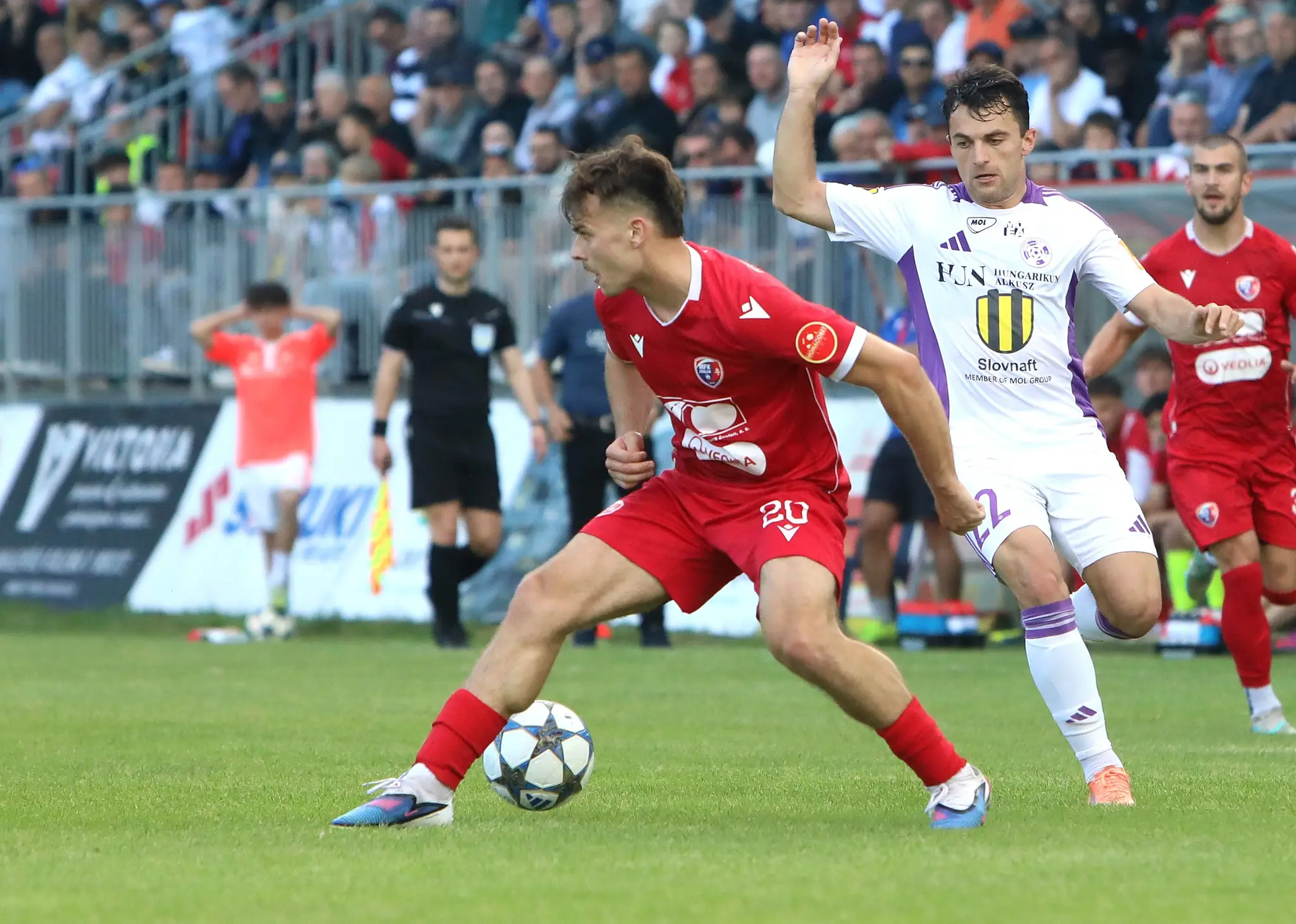 Na snímke zľava Viktor Úradník (Zvolen) a Nándor Károly Tamás (Komárno)
