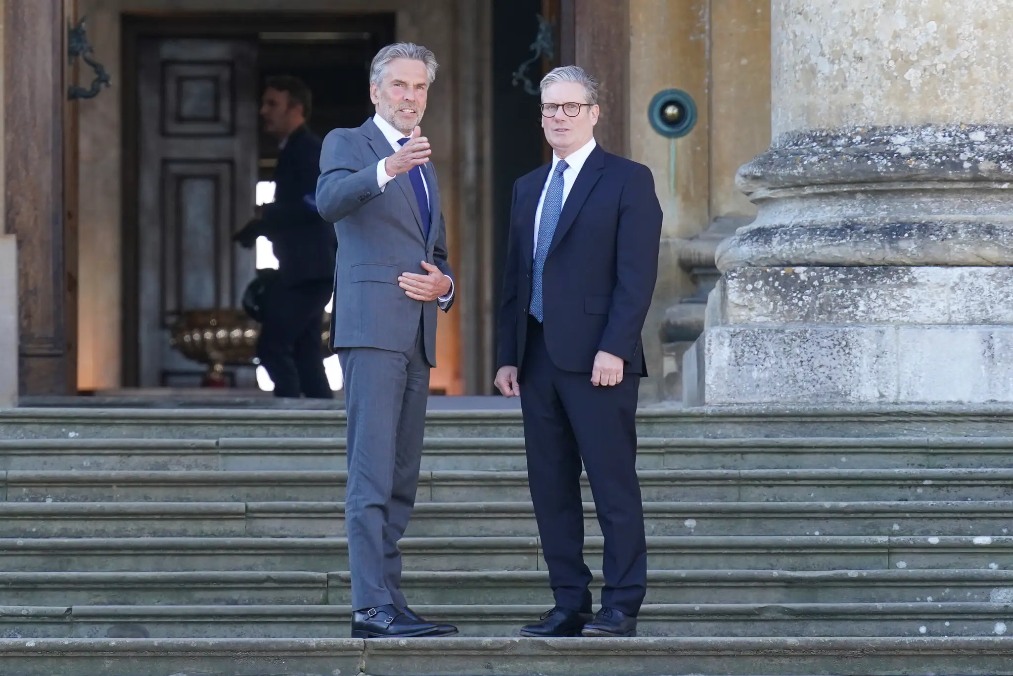 Sprava britský premiér Keir Starmer a holandský premiér Dick Schoof.