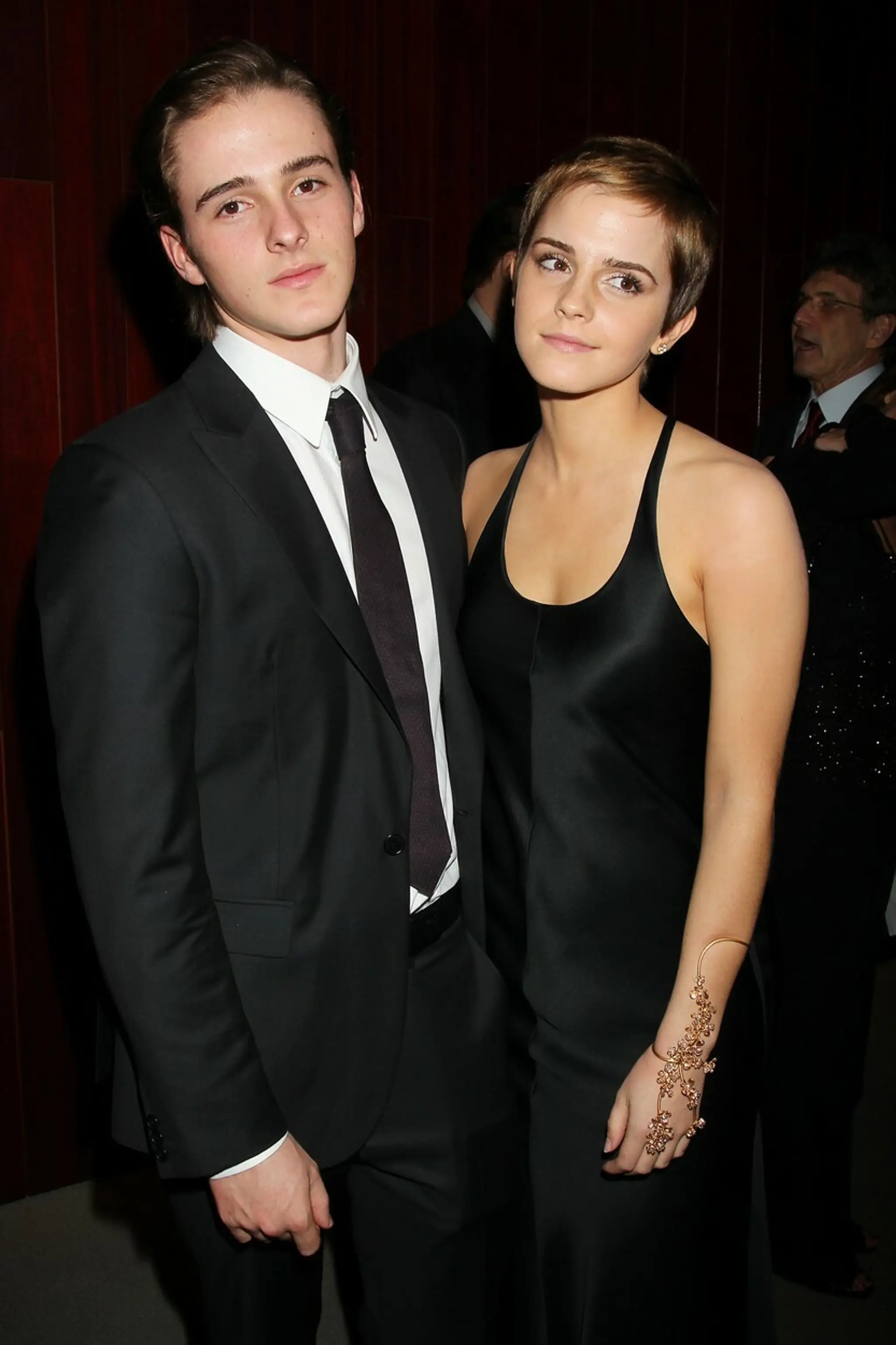 Emma Watson sa svojím mladším bratom Alexom.