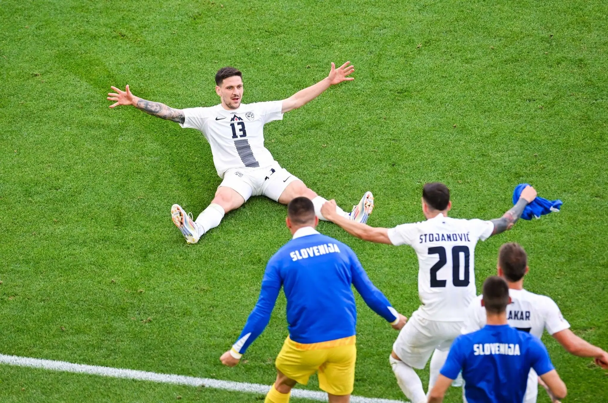 Slovinec Erik Janža má v nohe dynamit.