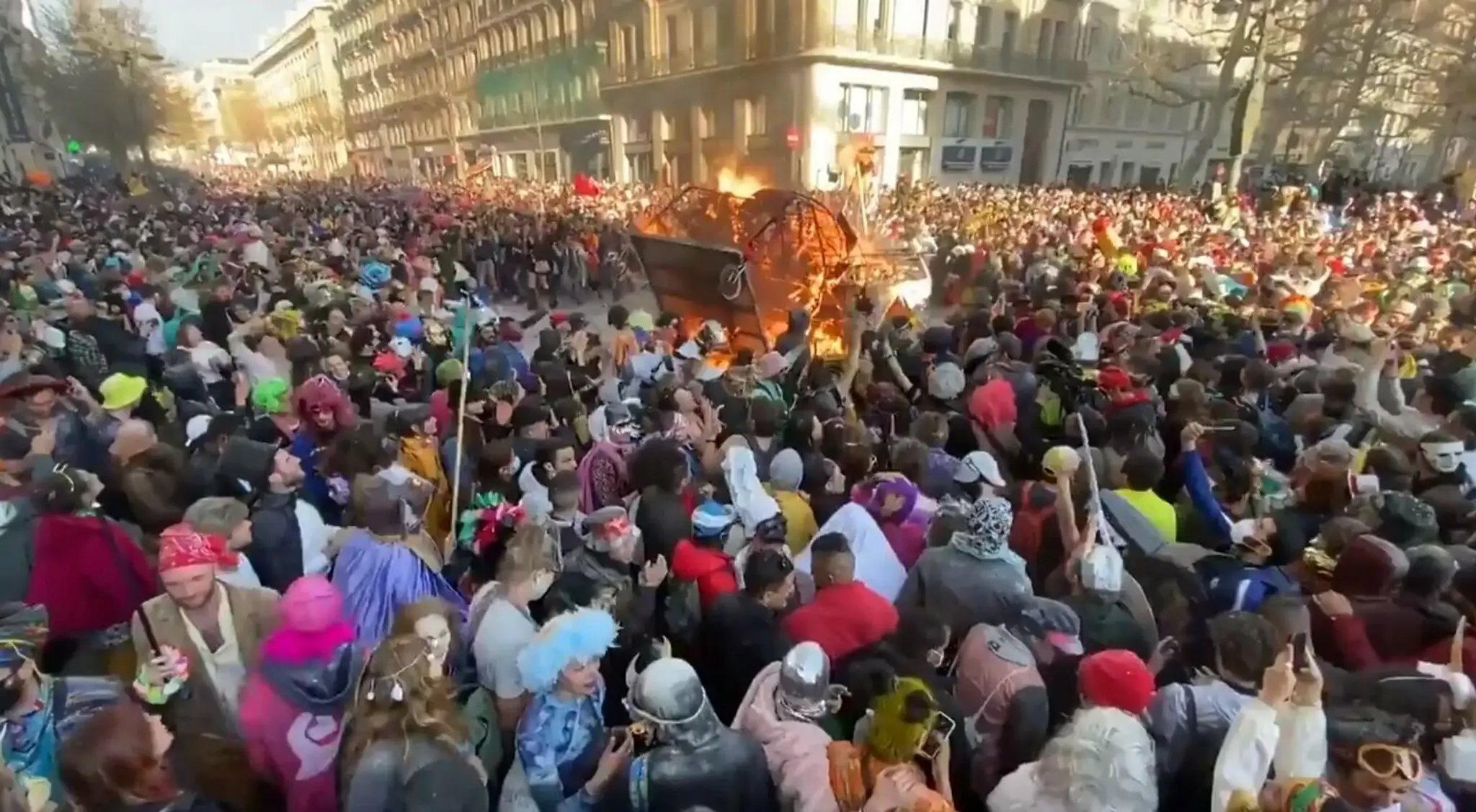 Ilegálny karneval v Marseille