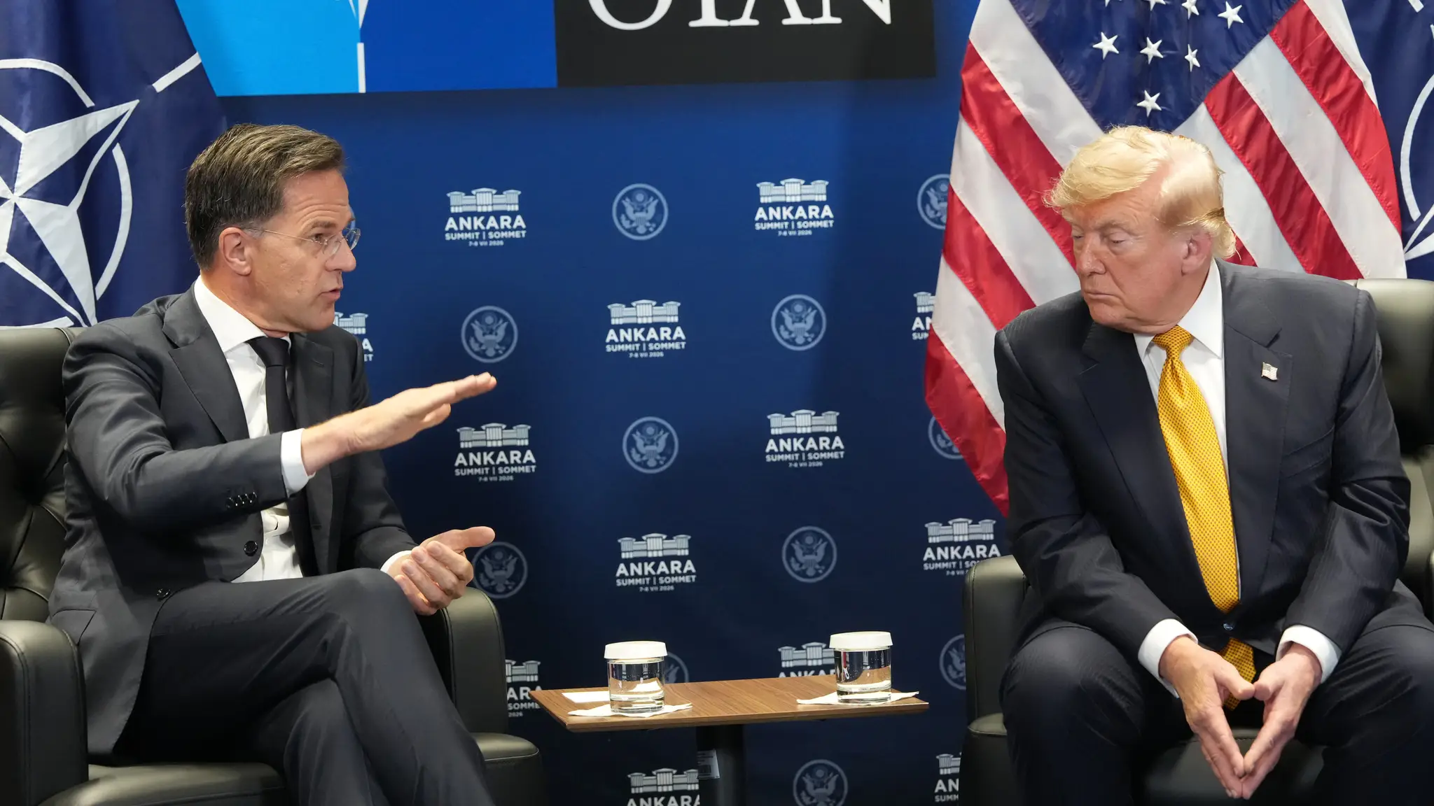 Generálny tajomník NATO Mark Rutte a americký prezident Donald Trump