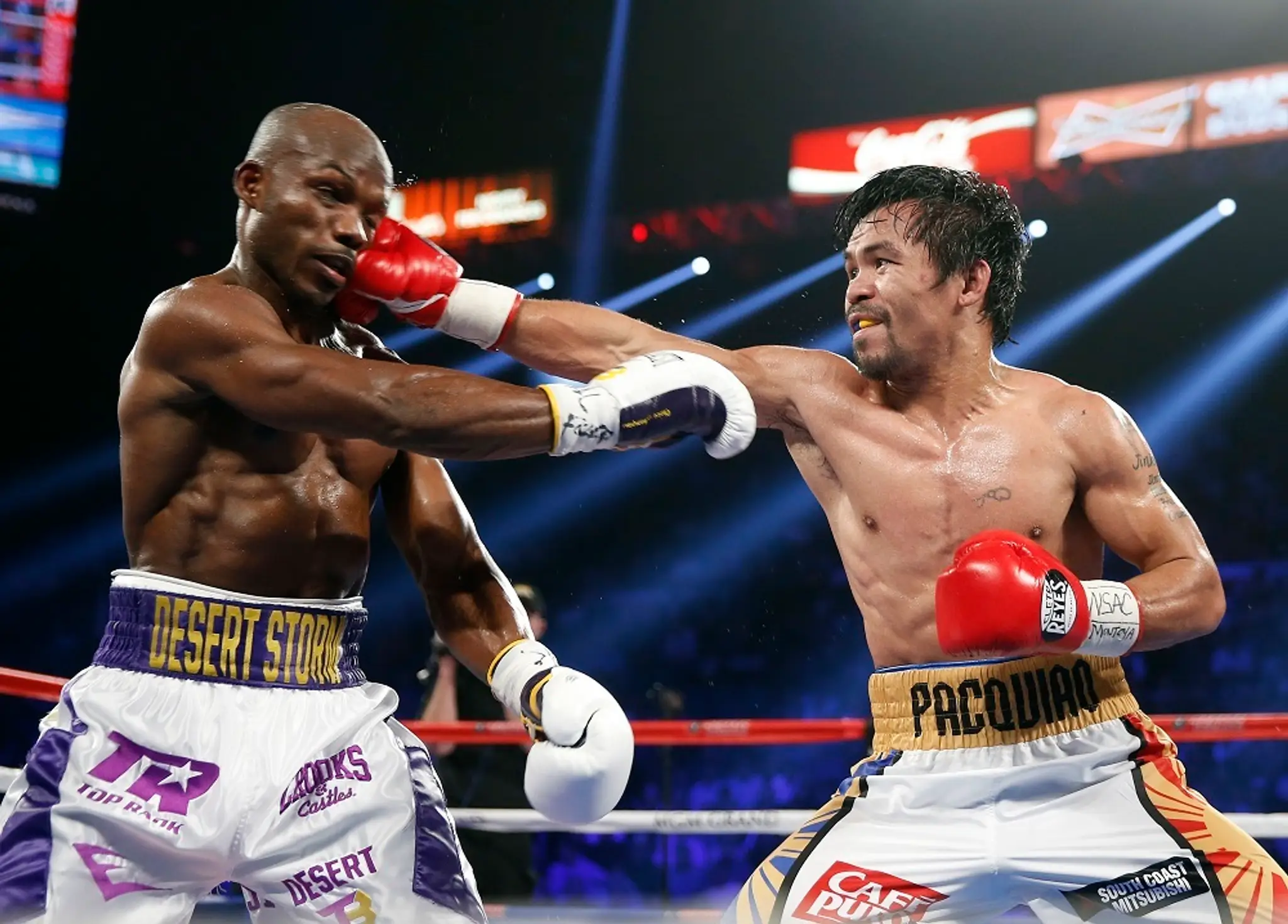 Pacquiao zdolal Bradleyho.