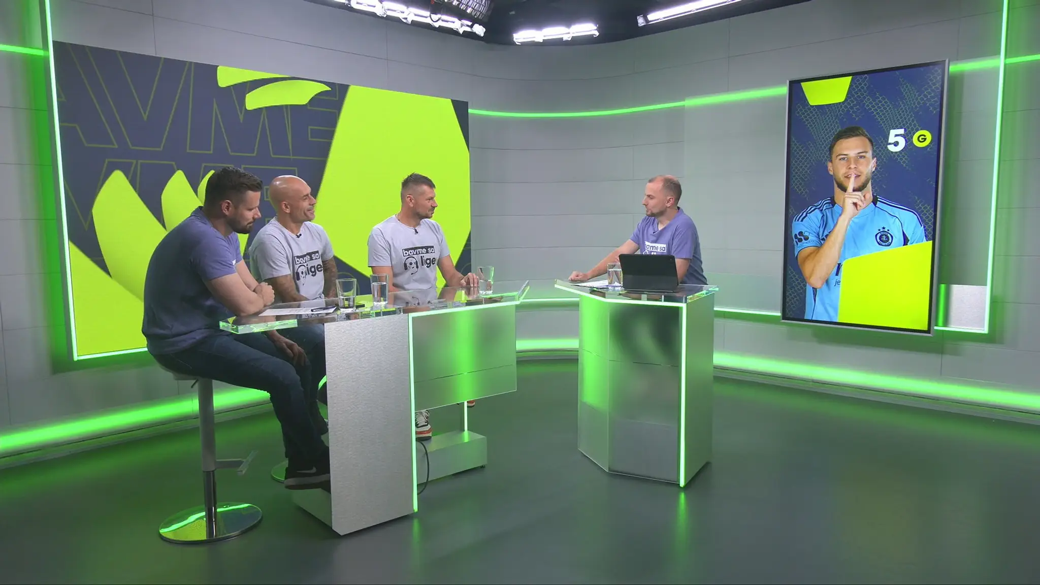 Marek Arpáš, Juraj Piroska, Stanislav Velický a Michal Maťašovský v štúdiu TN live.