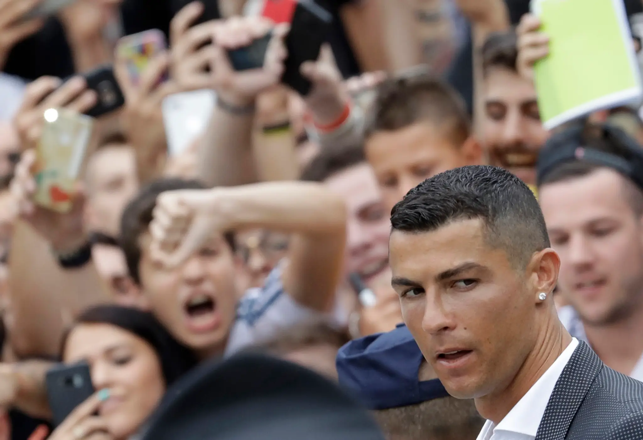 Cristiano Ronaldo počas príchodu do Turína.