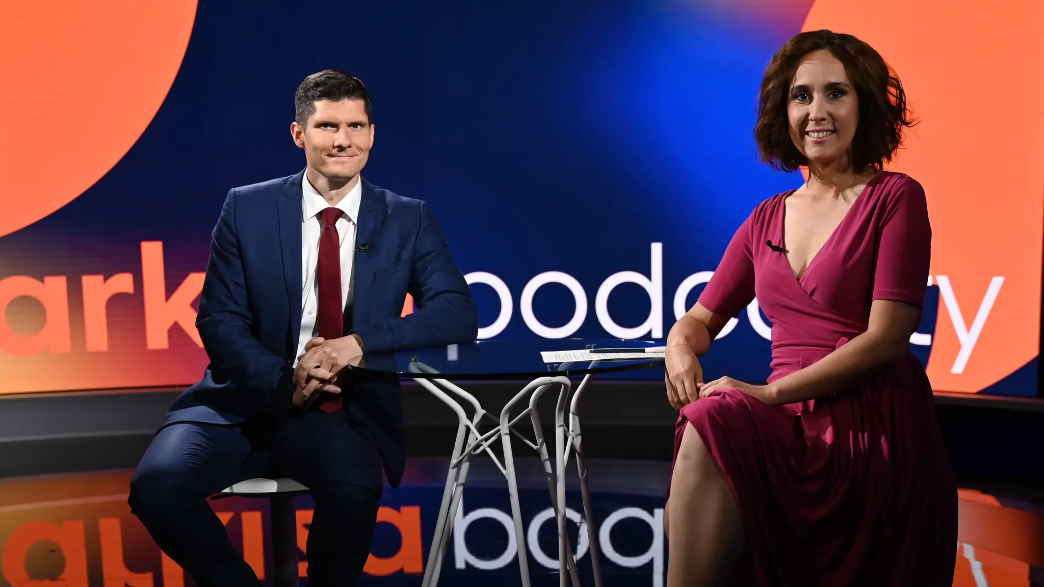 Cirkus Politikus s Gabrielou Kajtárovou a hosťom Janom Šilhanom.