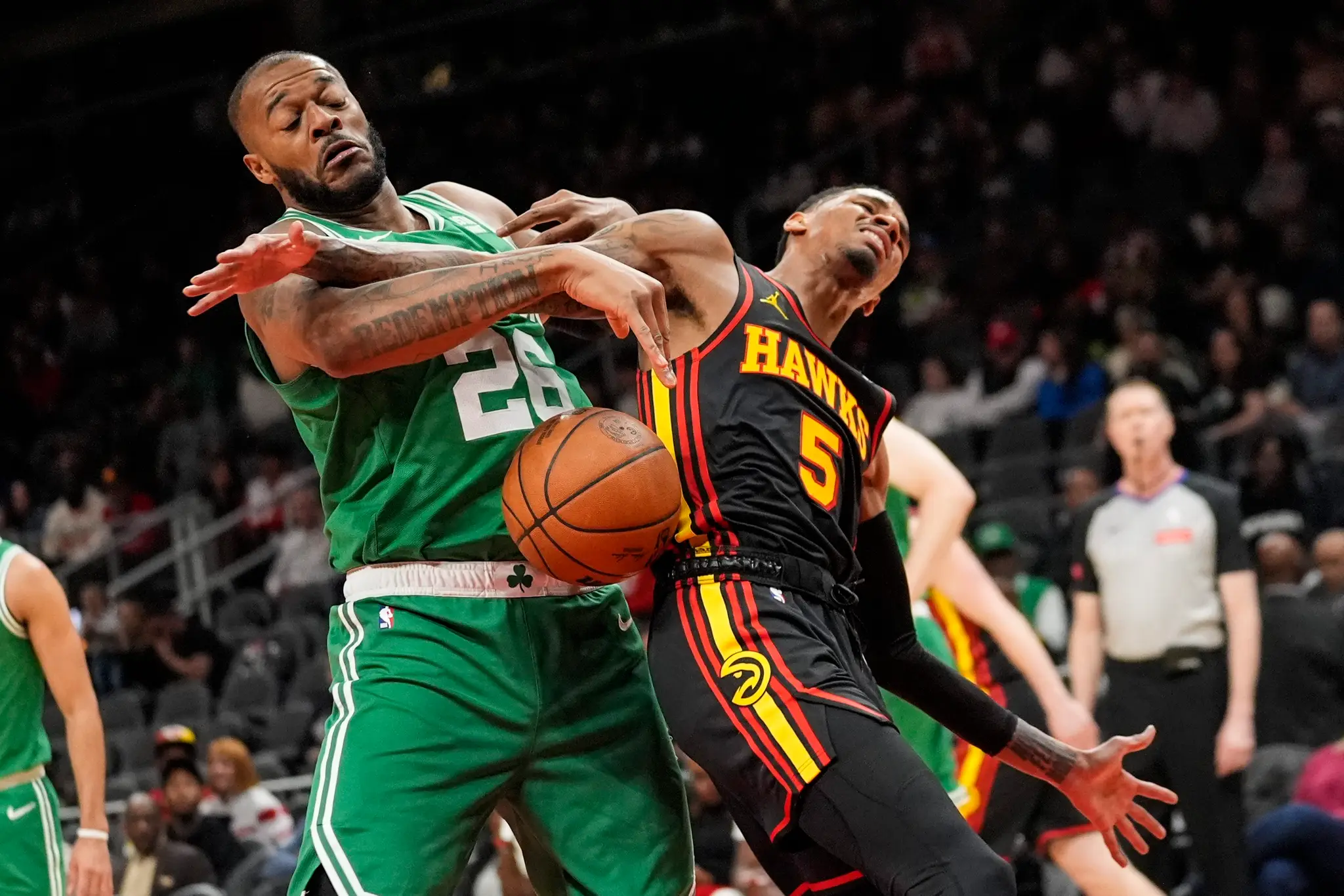 V zápase NBA zaujal aj fanúšik.