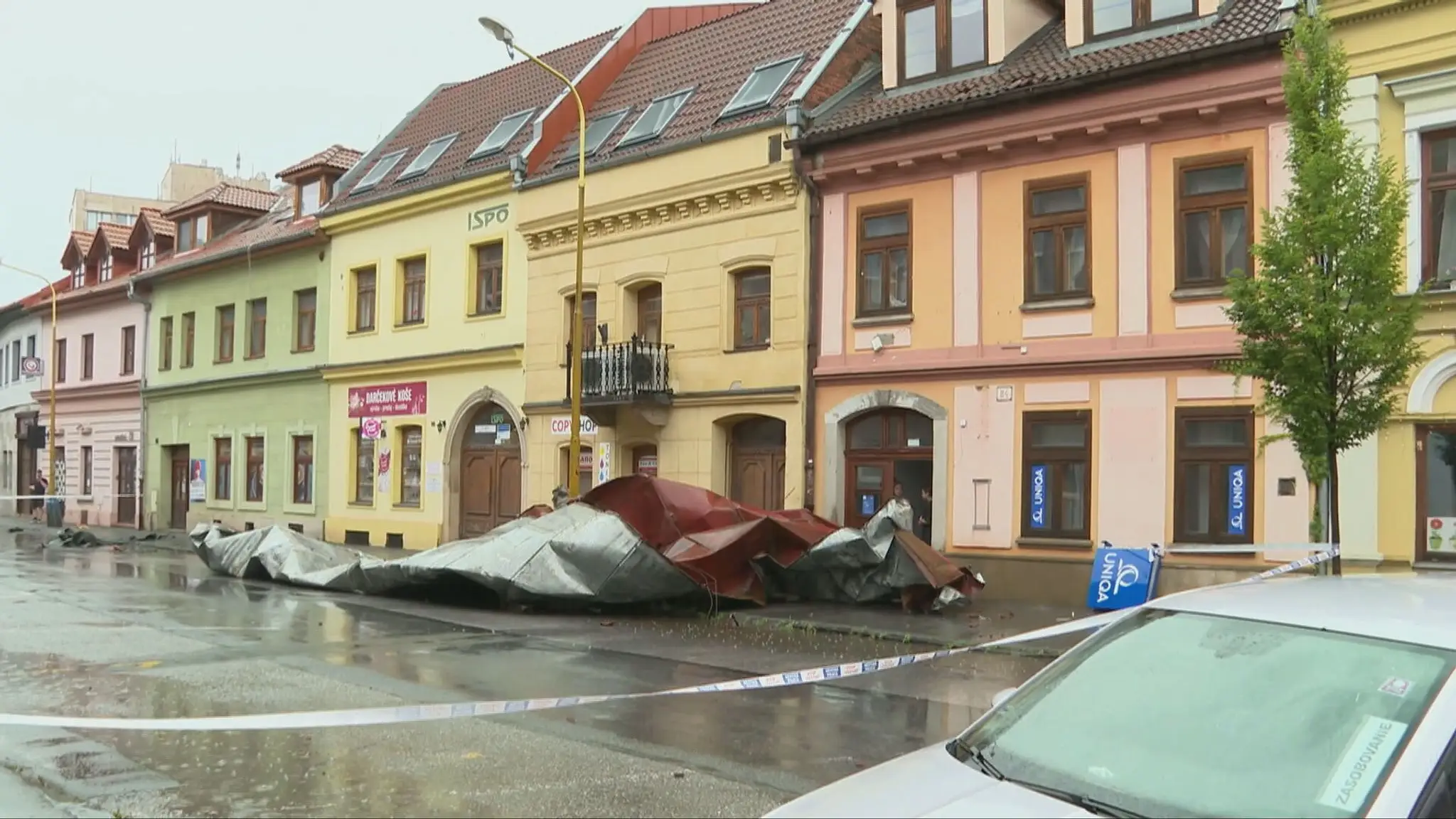 Celý Prešov zdevastovali búrky a silný vietor