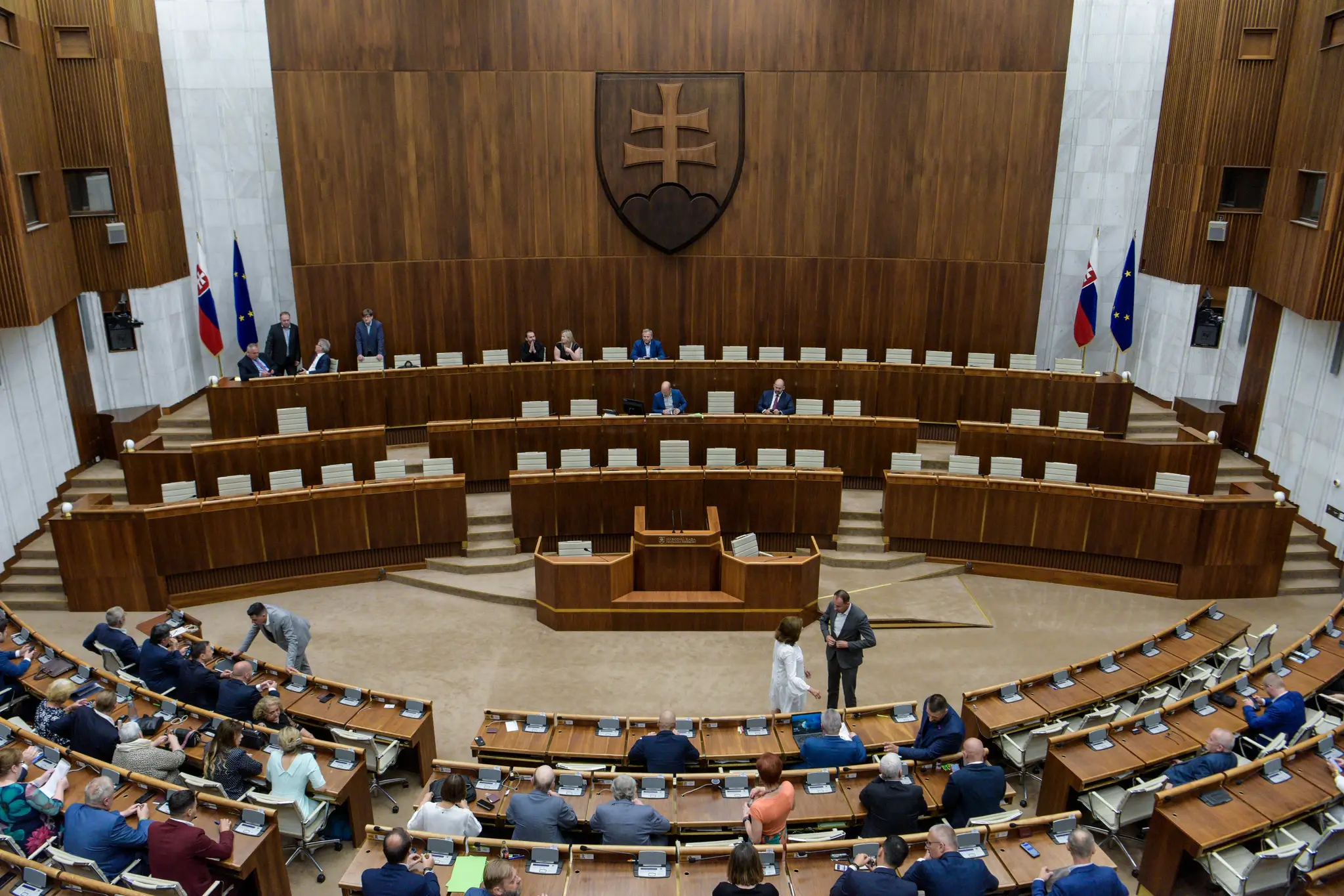 Národná Rada SR.