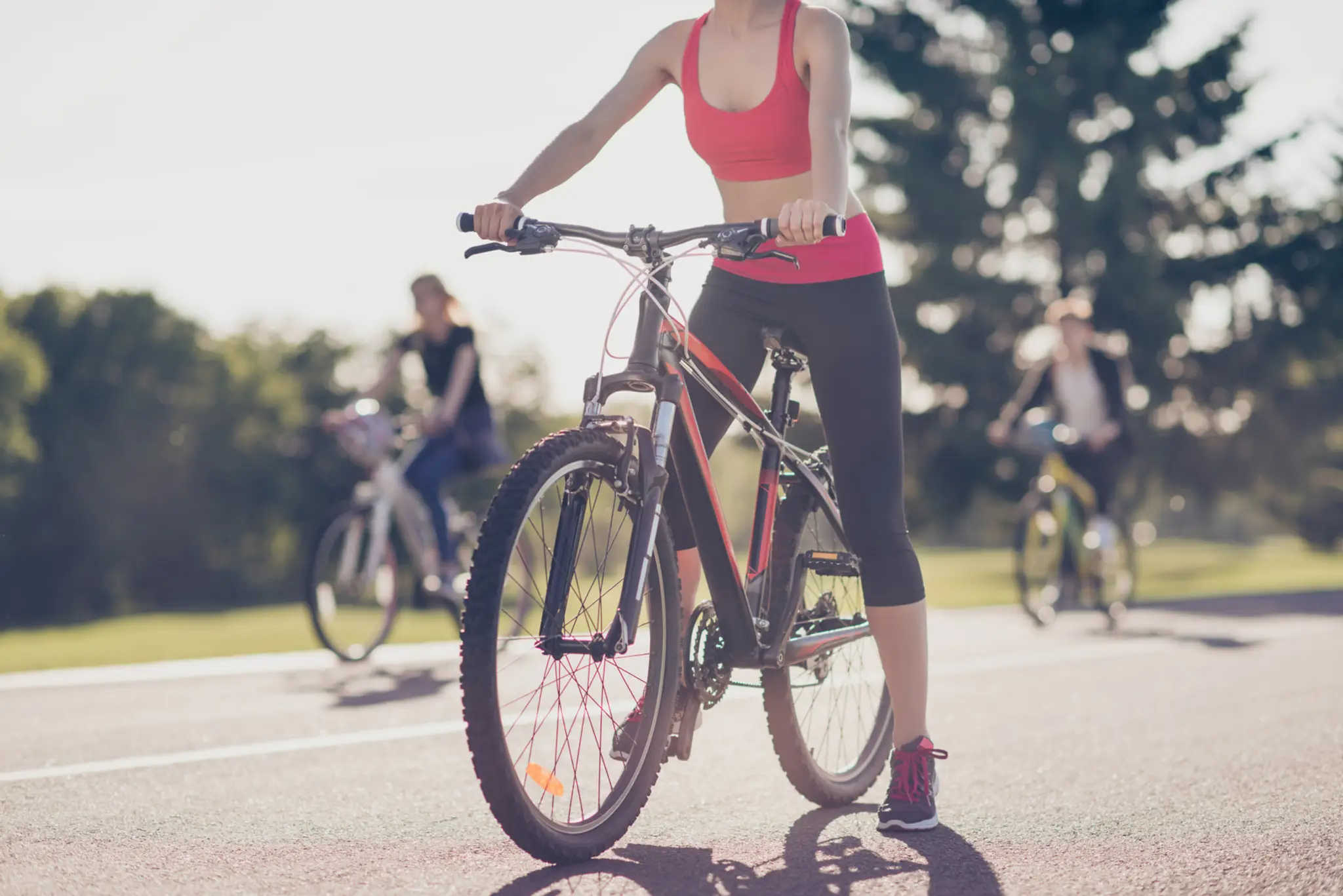 Lekári varujú vášnivé cyklistky. Ničí vás to tam dole a ohrozuje milostný život