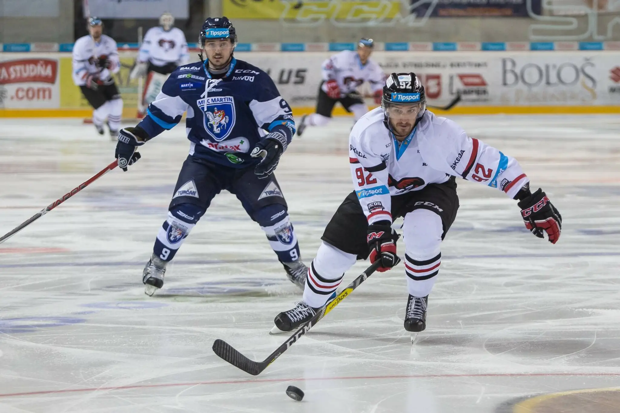 Na snímke sprava Brock Higgs (Banská Bystrica) a Tomáš Brňák (Martin).