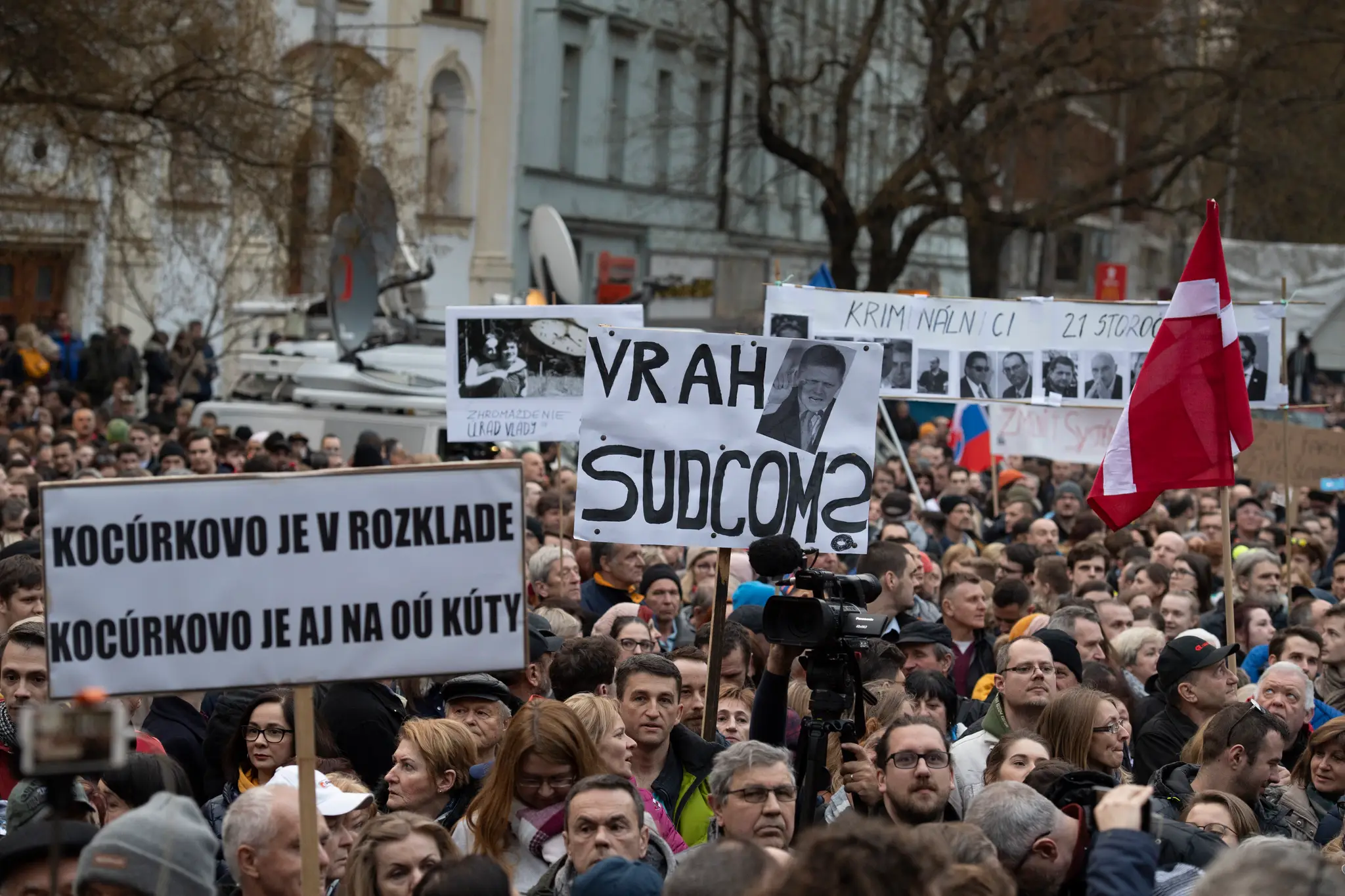 Protestné pochody Za slušné Slovensko naprieč Slovenskom
