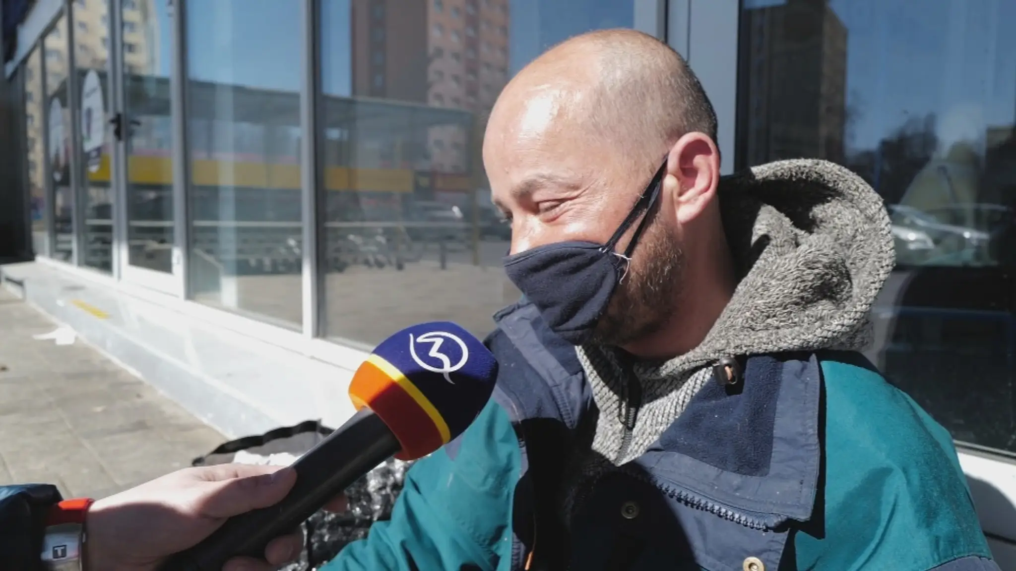 Zákazníci si radšej nechajú priniesť nákup domov.