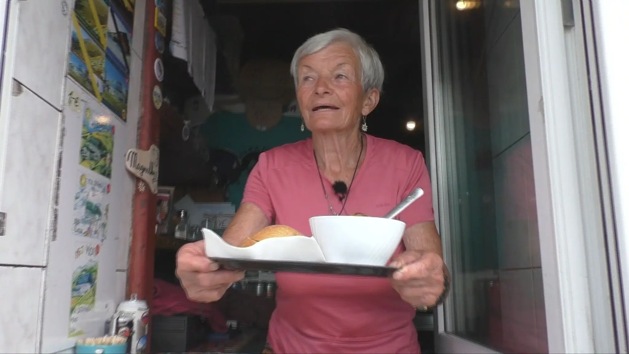 80 ročná chatárka