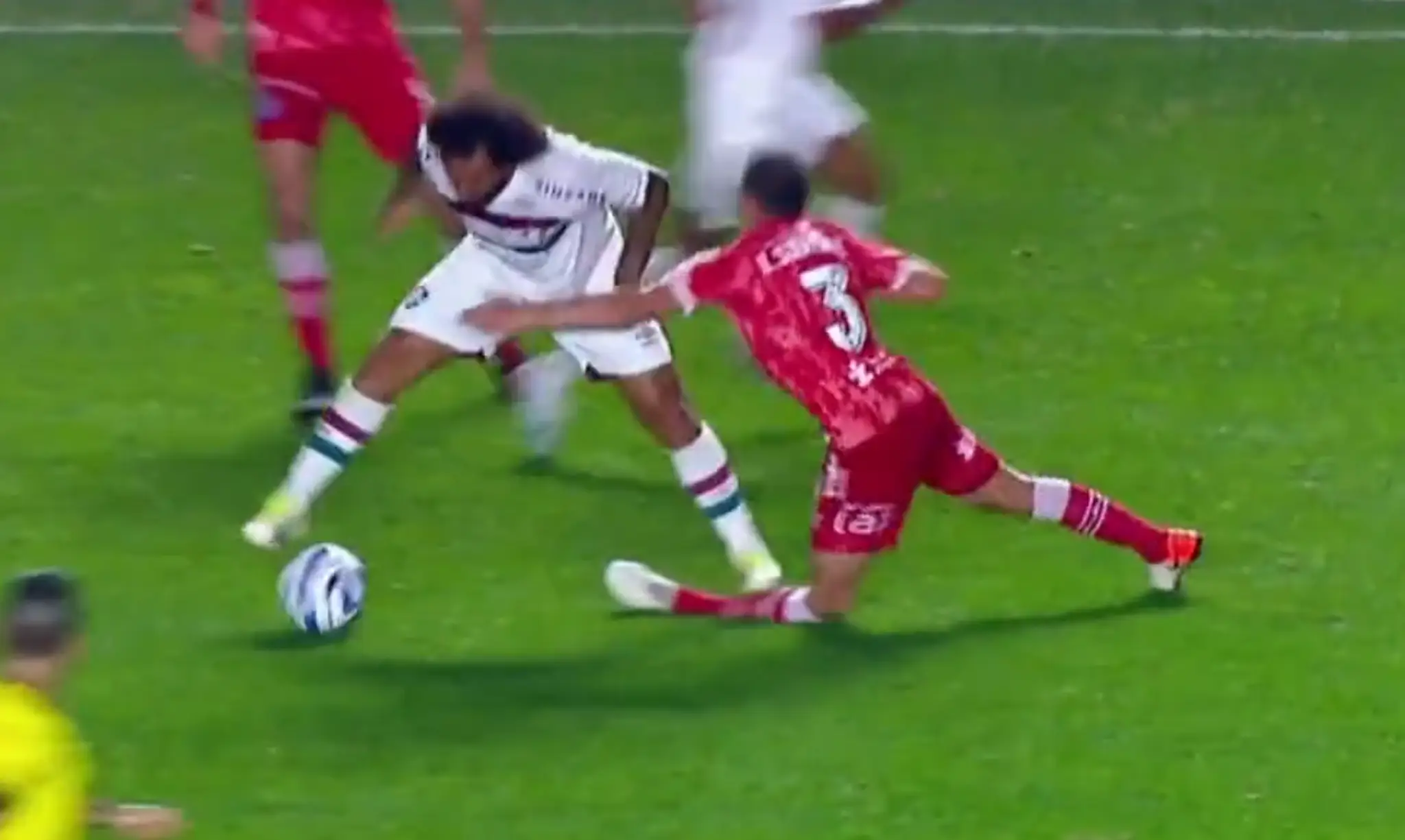 Hororové zranenie zranenie počas zápasu Copa Libertadores.