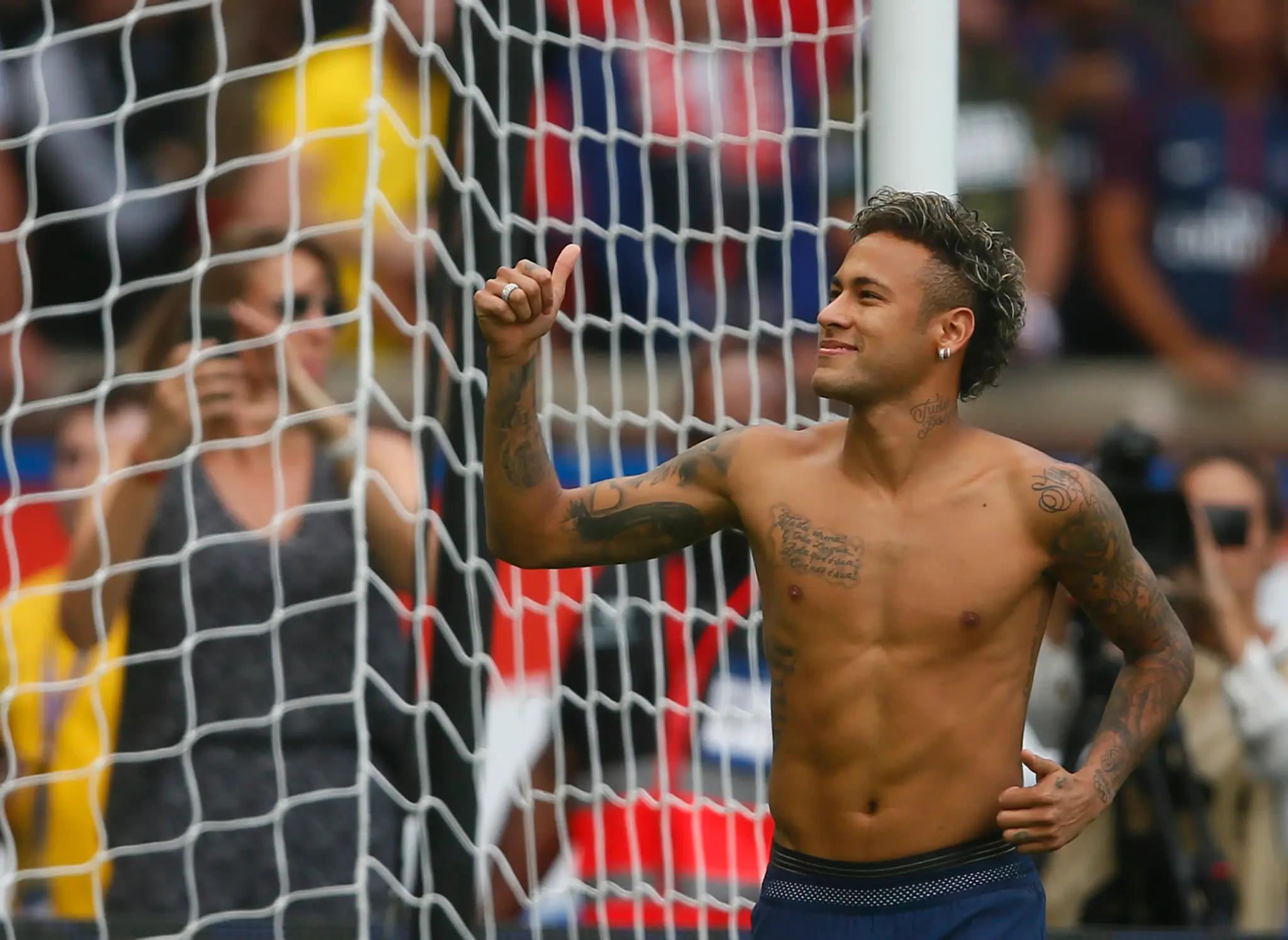 Neymara predstavili fanúšikom Paríža St. Germain. Toto sú jeho prvé slová