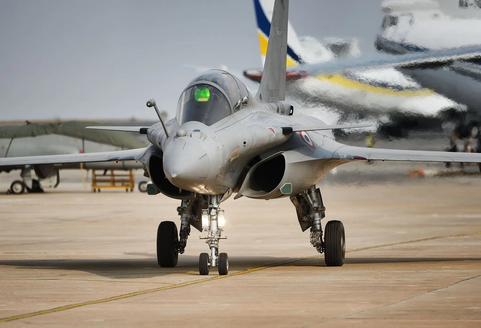 Na snímke francúzske stíhačky Rafale.