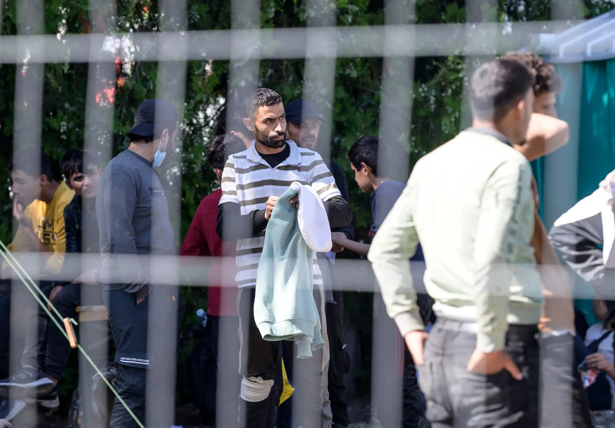 Nelegálni migranti umiestnení v Nových Zámkoch