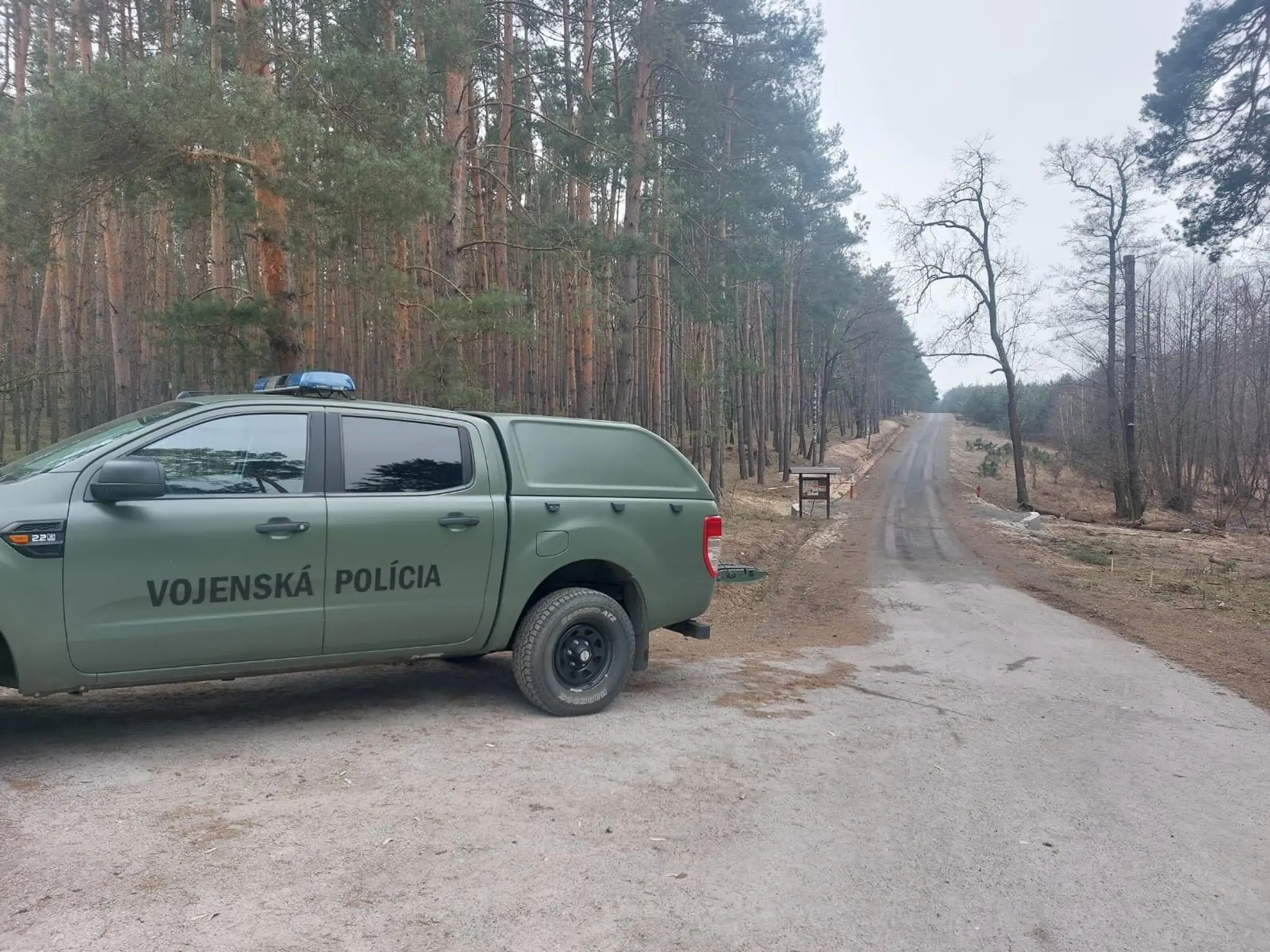 Na mieste vykonávajú policajti potrebné úkony