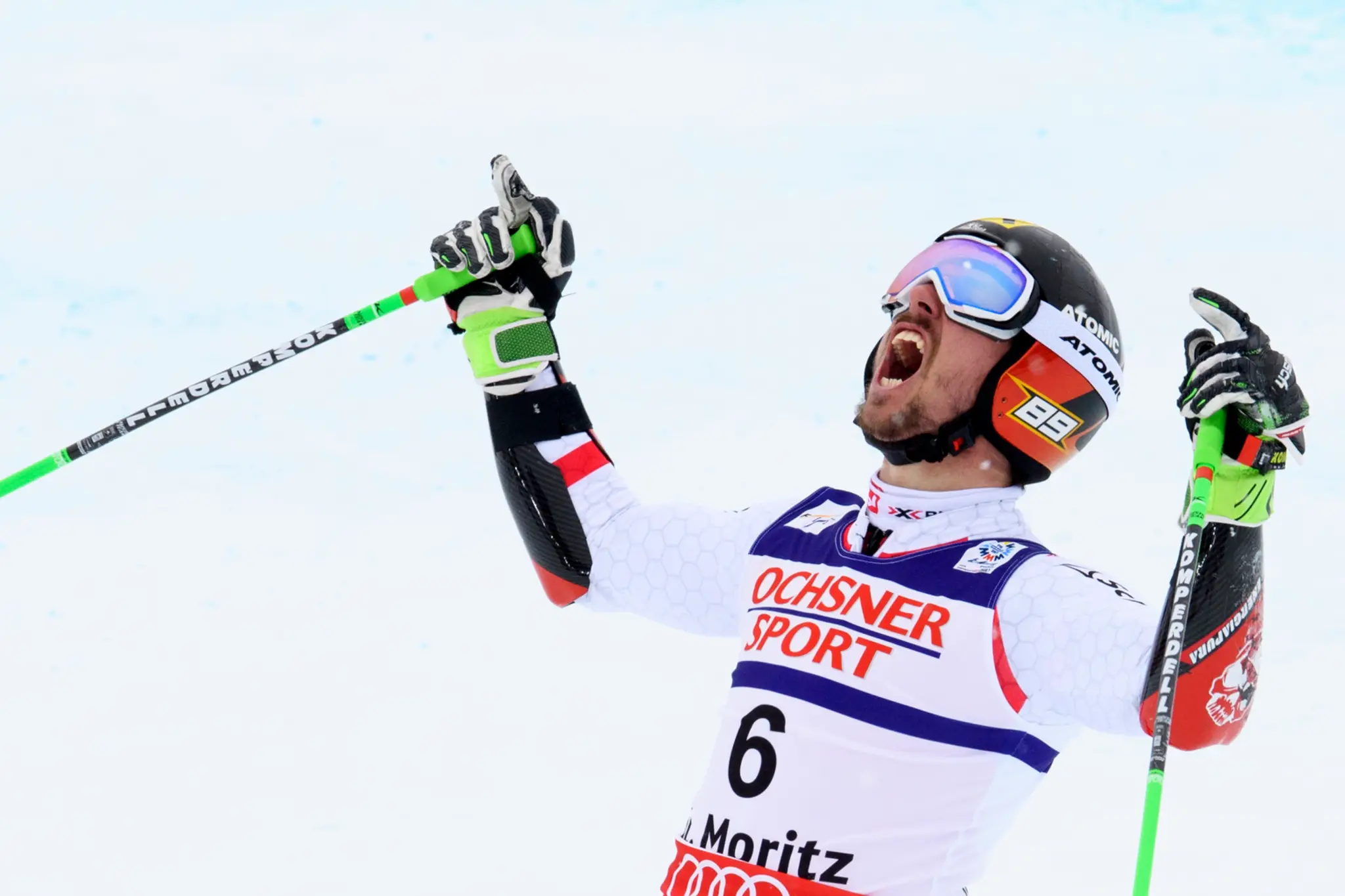 Marcel Hirscher sa raduje z víťazstva.