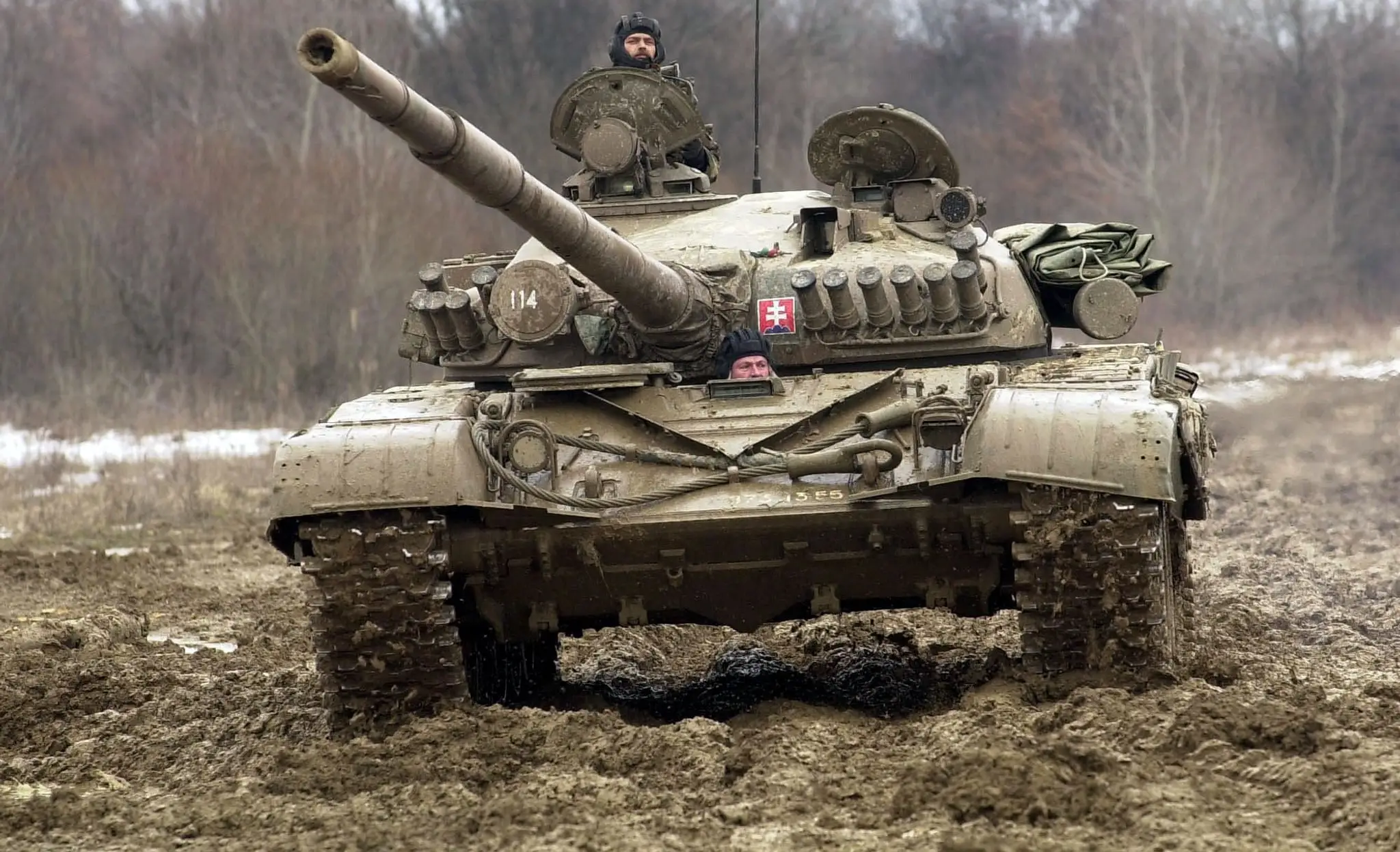 Tank T-72 na archívnej snímke.