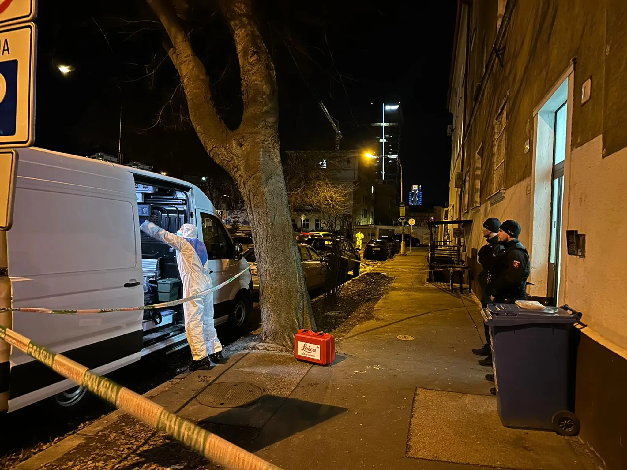Na Prievozskej ulici v Bratislave našli telo ženy.