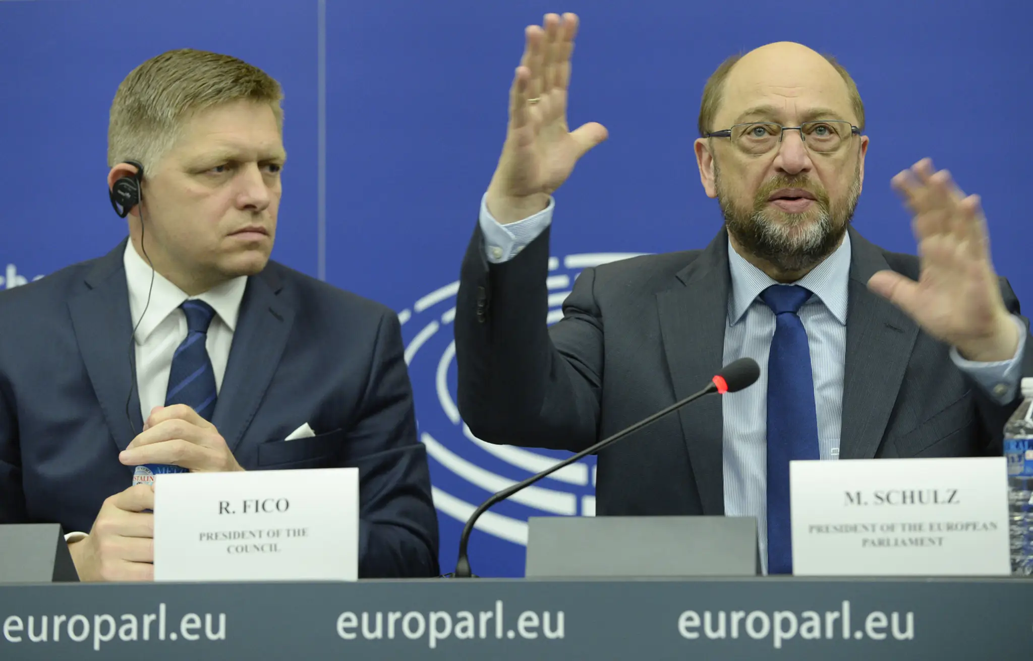 Robert Fico (vľavo) a predseda Európskeho parlamentu Martin Schulz