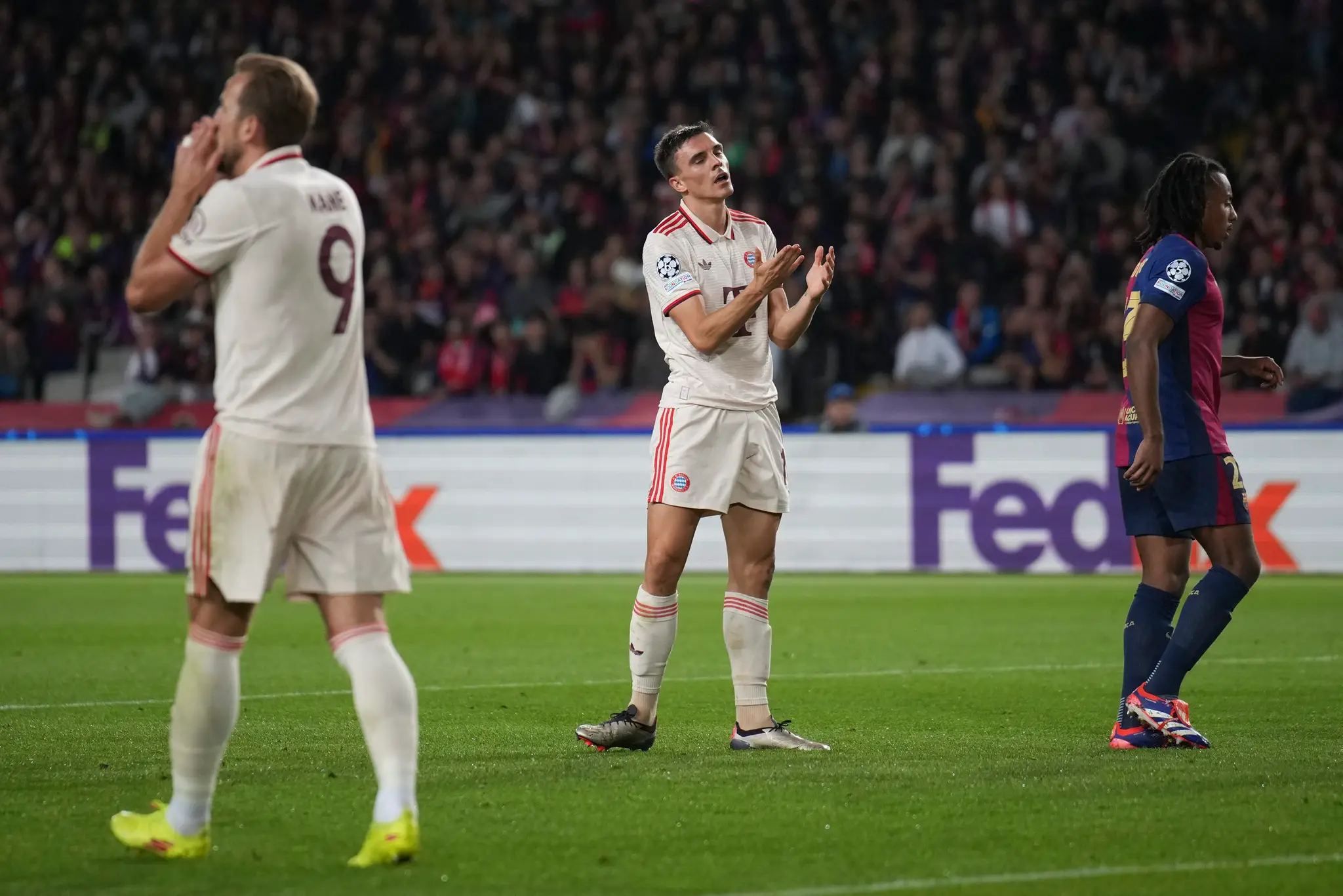 Futbalistom Bayernu Mníchov nevyšiel zápas v Lige majstrov proti Barcelone.