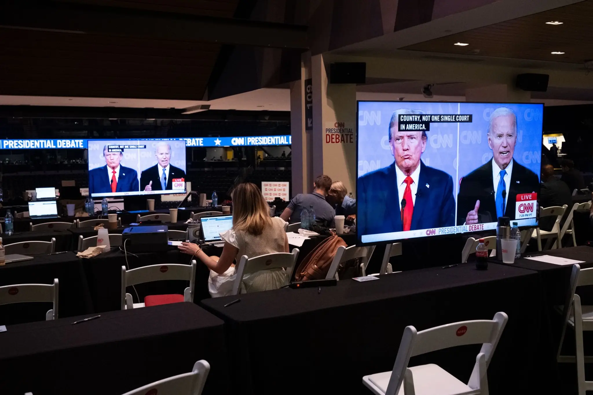 Trump s Bidenom sa stretli v televíznej debate.