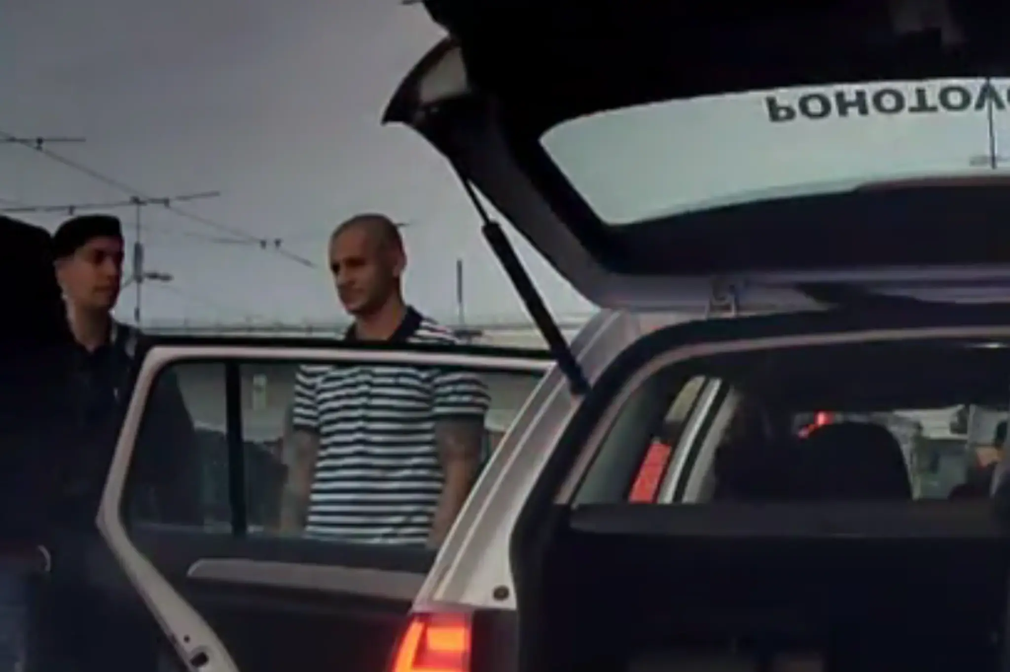 Vladimír Weiss ml. odpovedá na otázky policajtov.