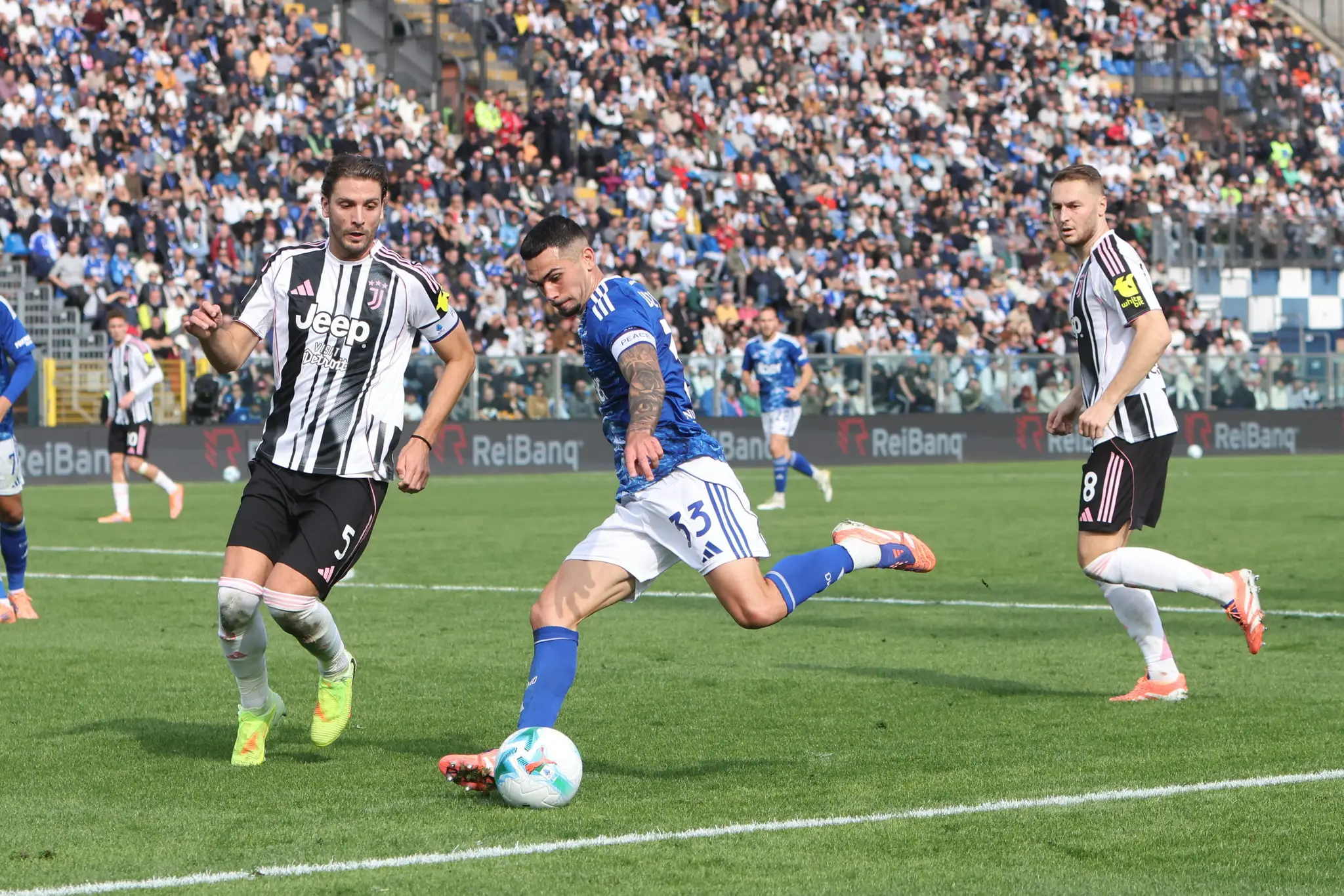 Hráči Juventusu v zápase s Comom
