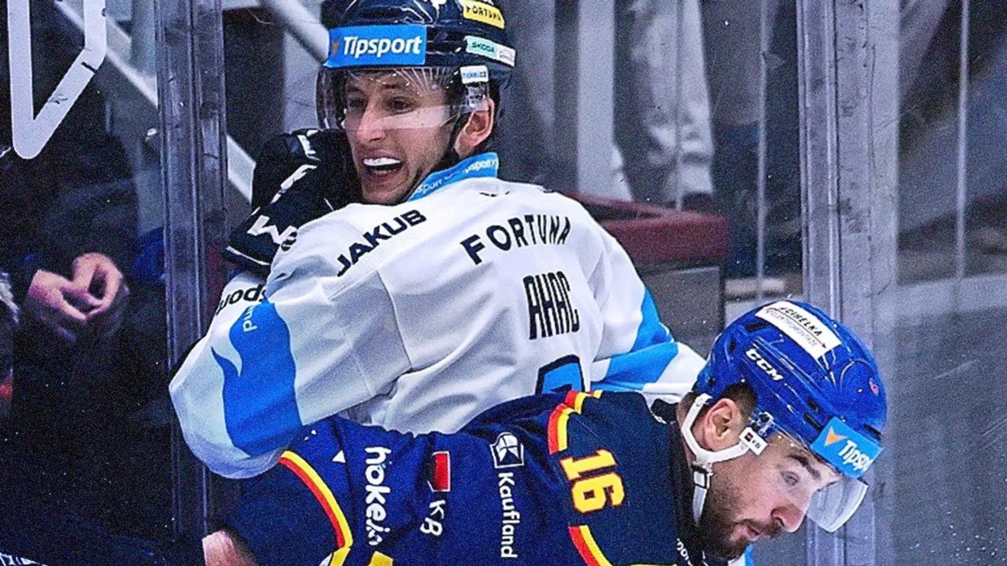 Róbert Lantoši zariadil trimf Českych Budějovíc. (cropped)