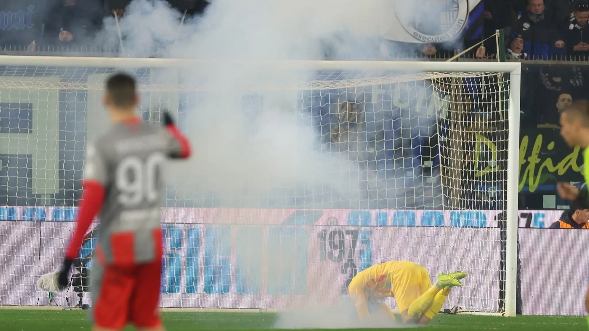 Brankár Emil Audero zažil mimoriadne nepríjemný moment. (cropped)