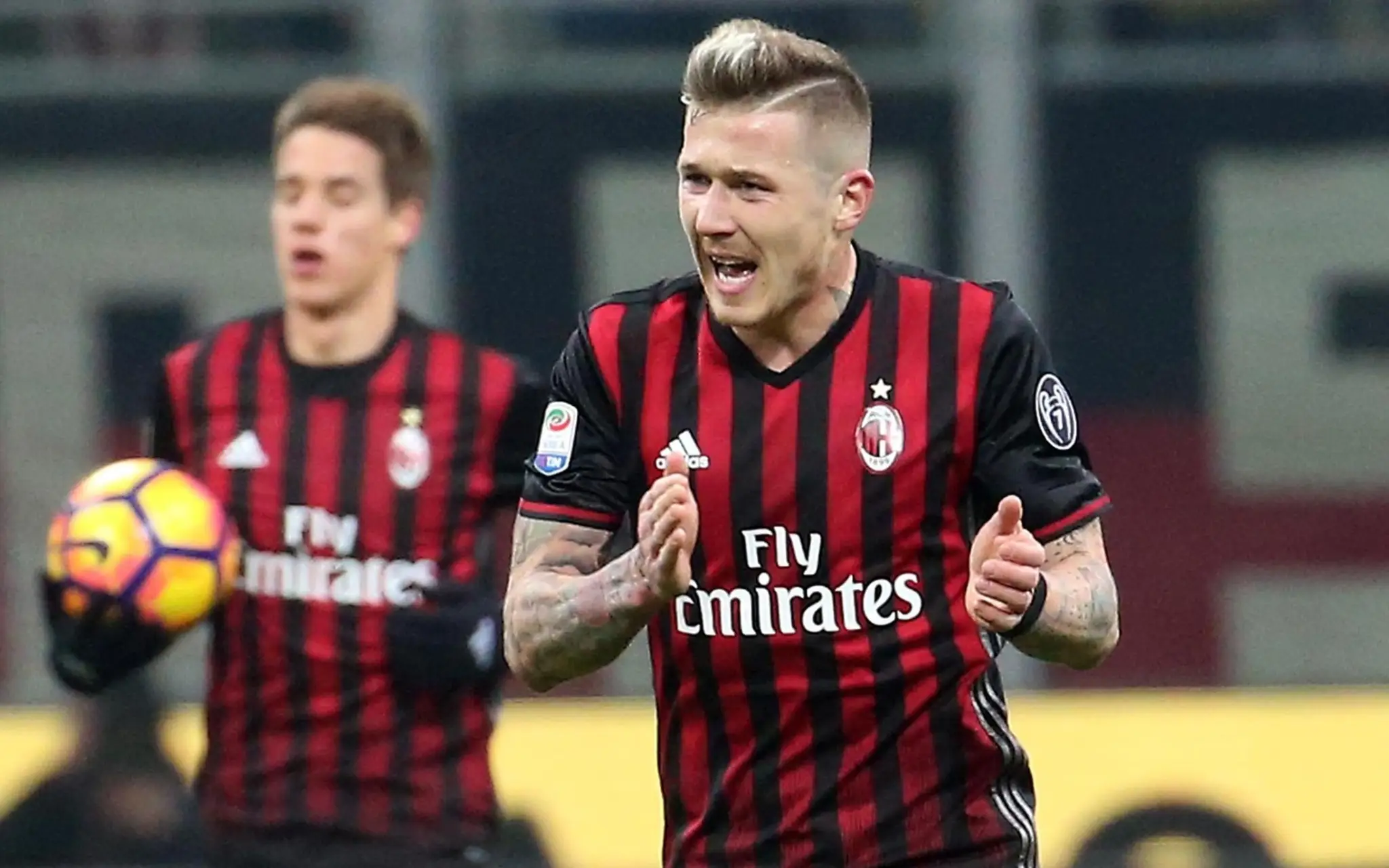 Juraj Kucka oslavuje svoj gól.