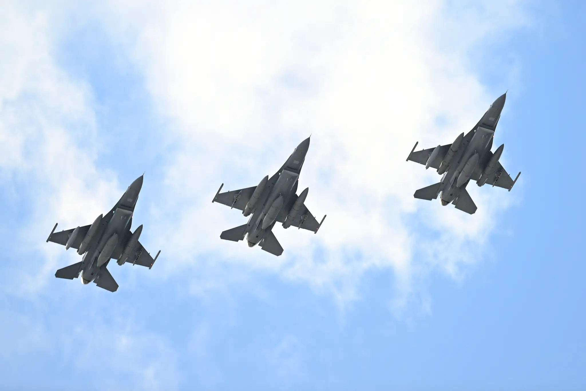 Stíhačky F-16 