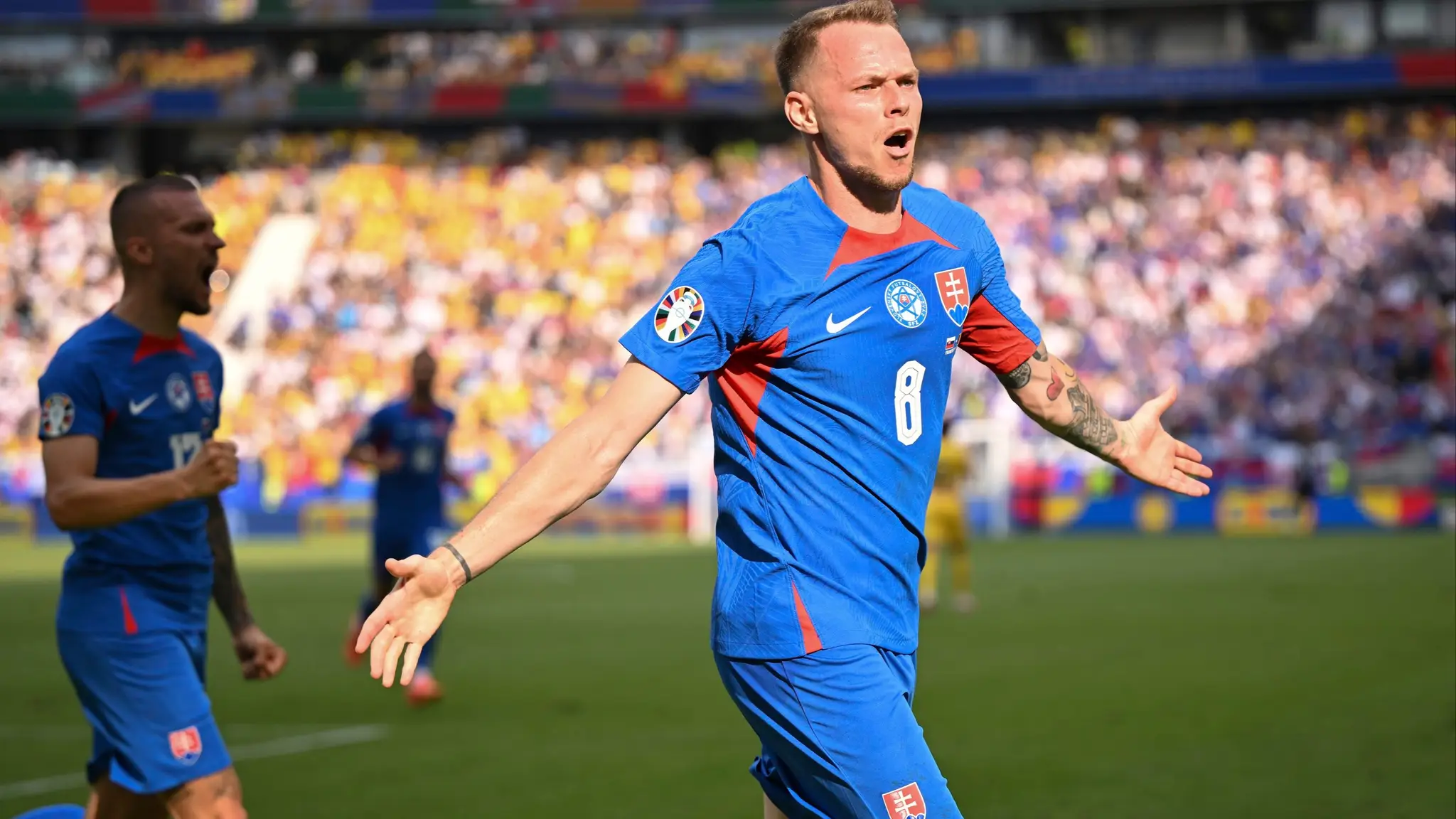 Ondrej Duda oslavuje gól proti Rumunsku na ME 2024. (cropped)