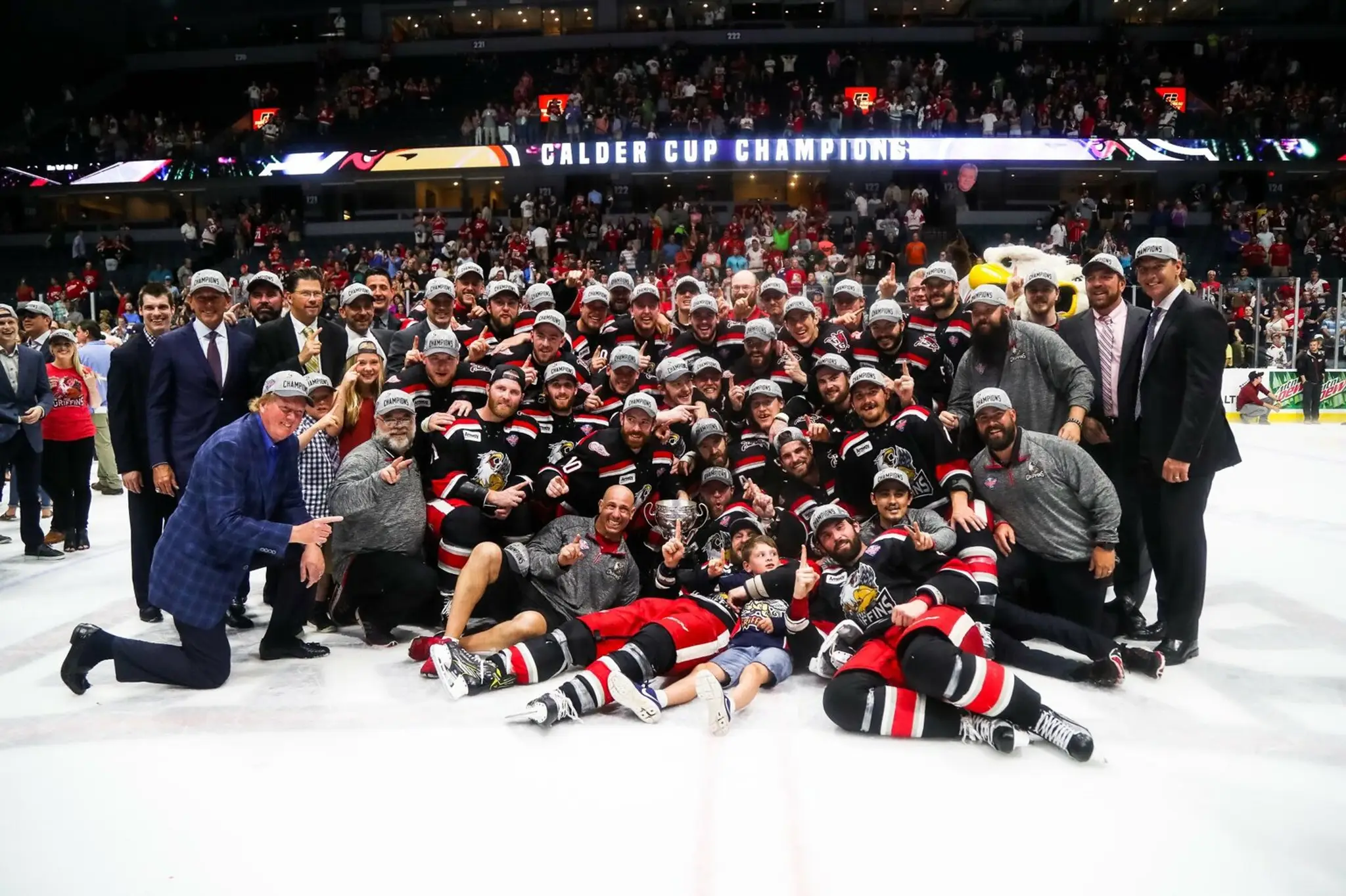 Grand Rapids Griffins získali Calderov pohár.