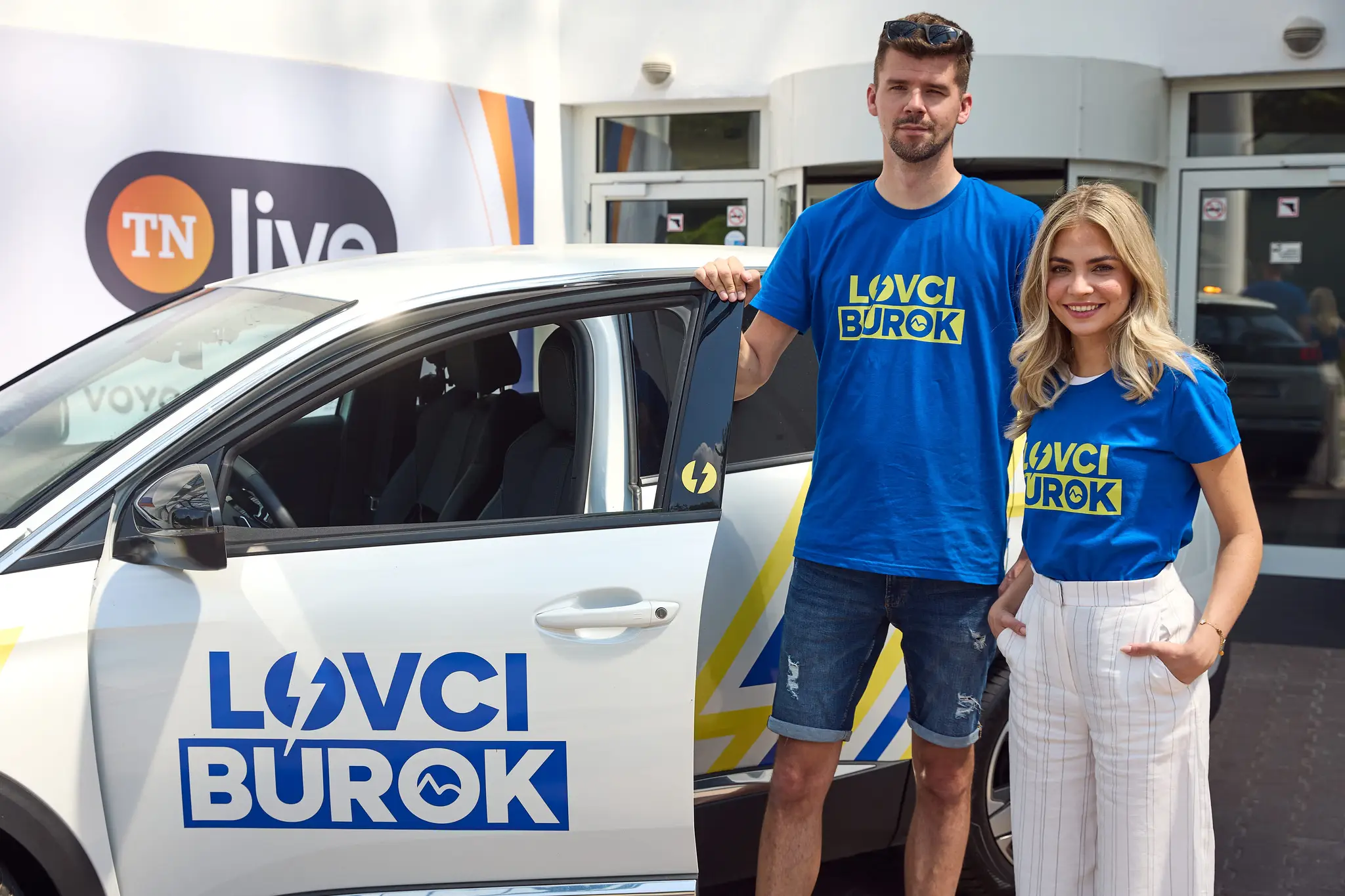 Lovci búrok Ladislav Vavro a Sofia Šalingová