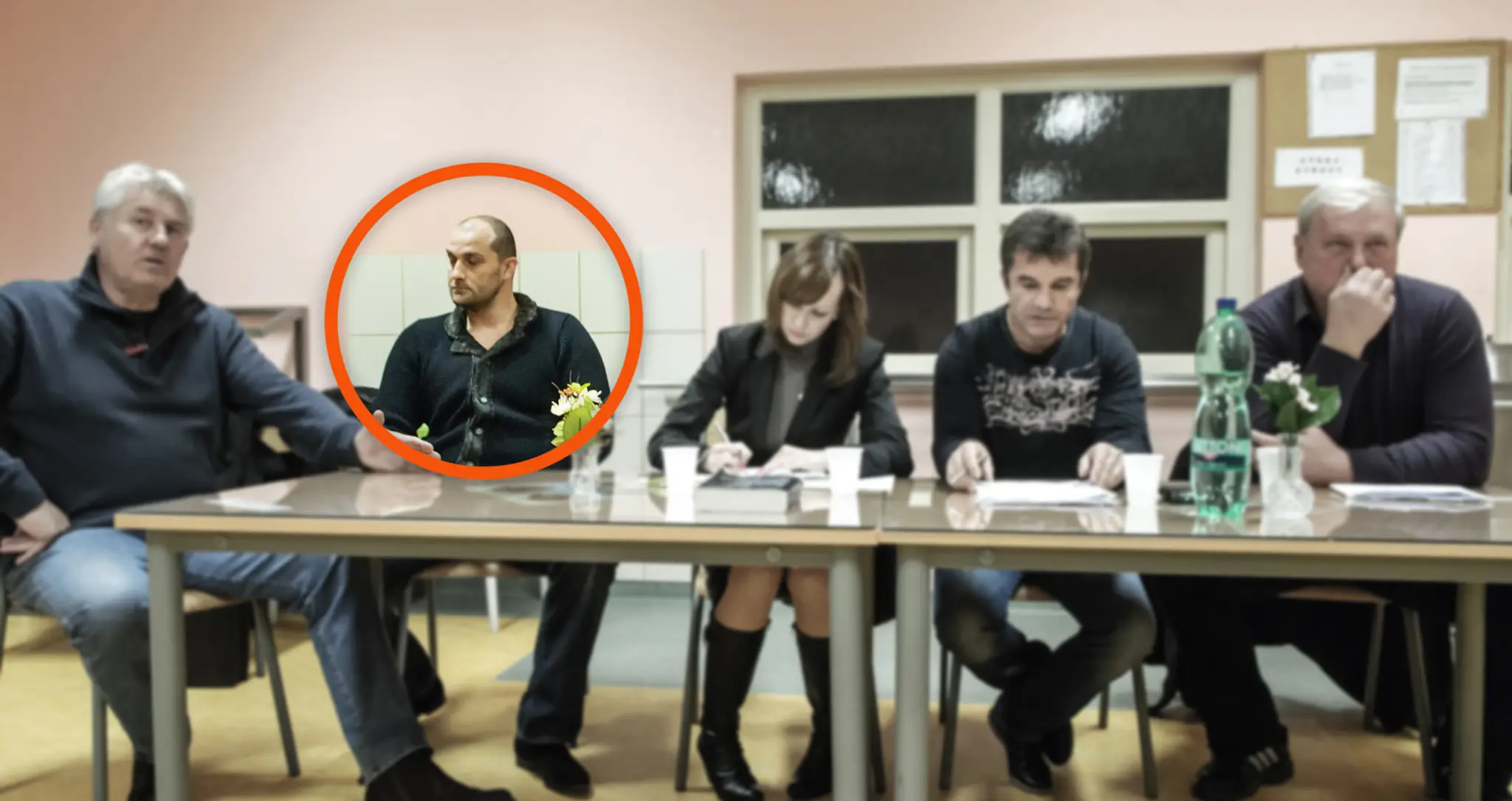 Norbert Bödör ( na snímke druhý zľava).